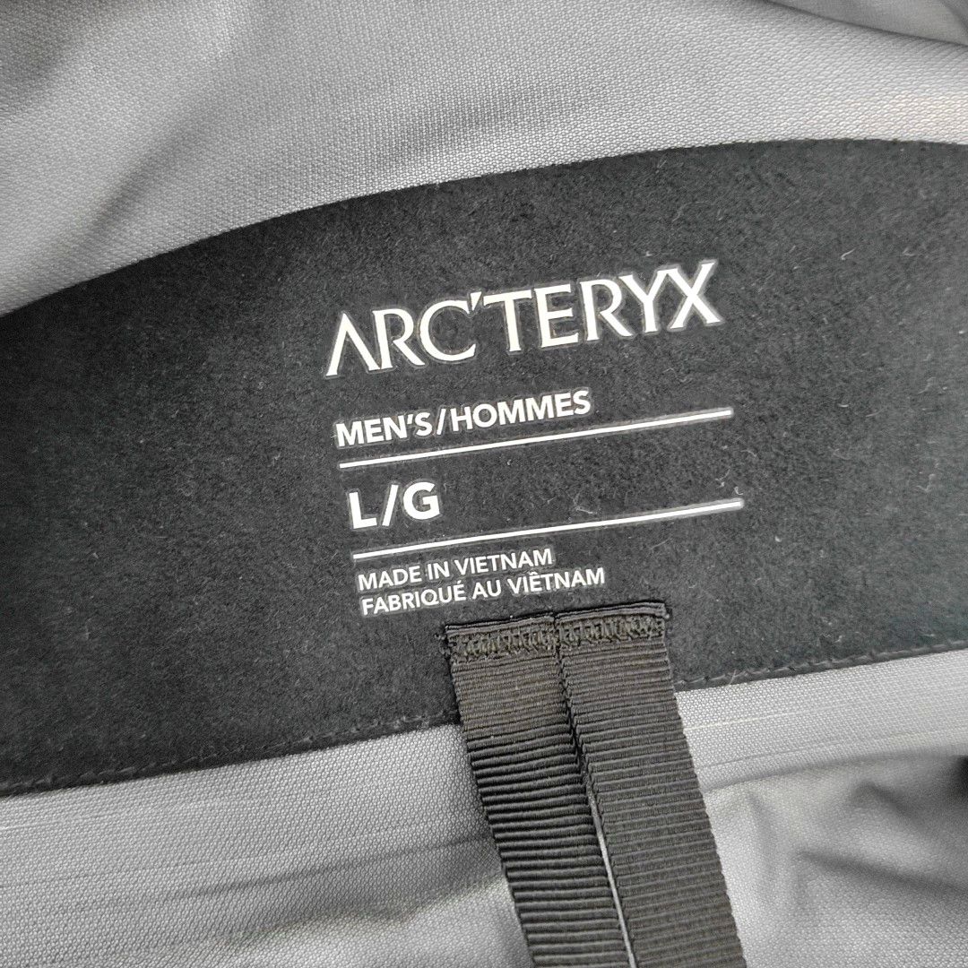 Arc'teryx Arc'teryx Beta Shell Jacket Size L Size US L / EU 52-54 / 3 - 7 Thumbnail