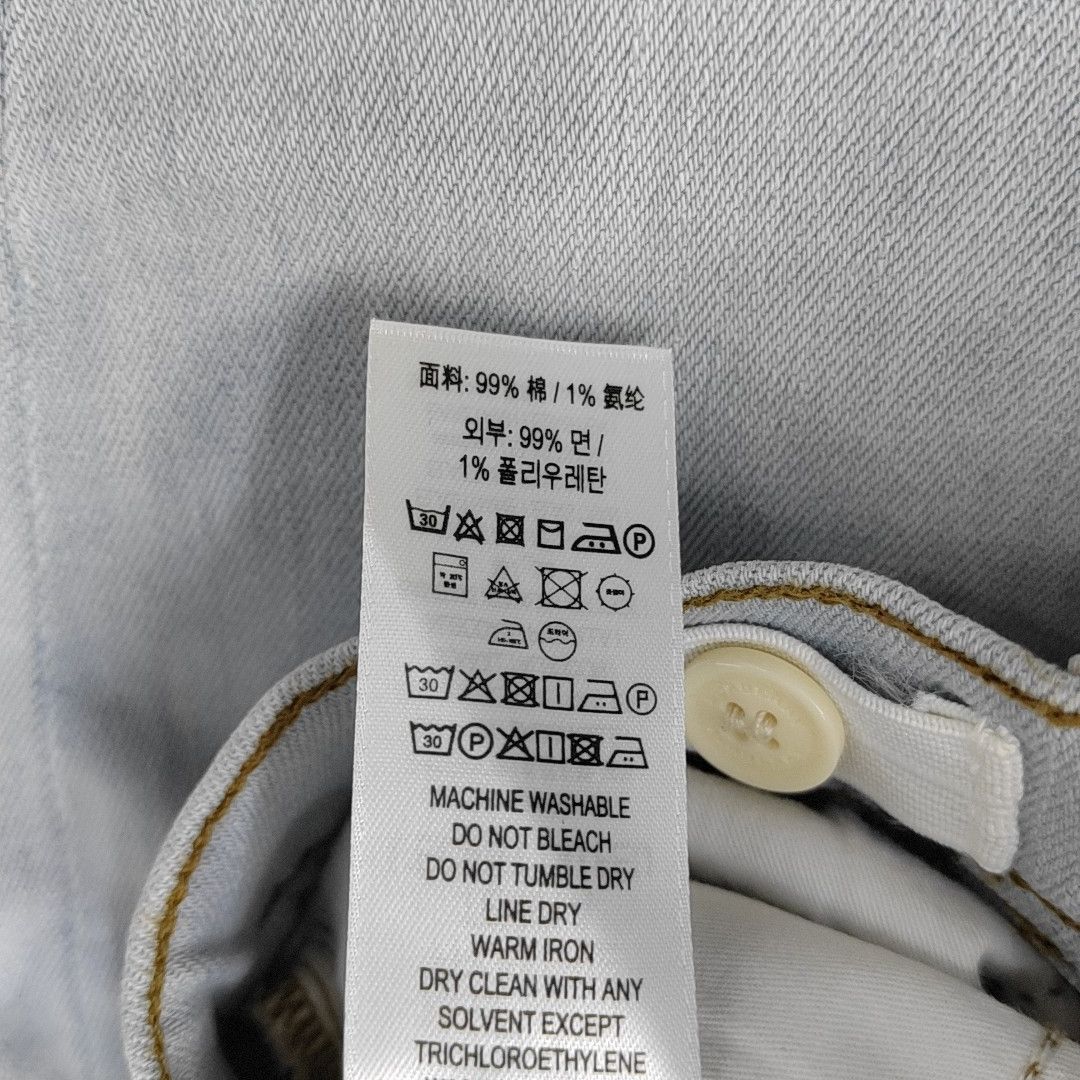 Burberry Burberry Light Wash Denim Jeans Size 8Y Size US 26 / EU 42 - 4 Thumbnail
