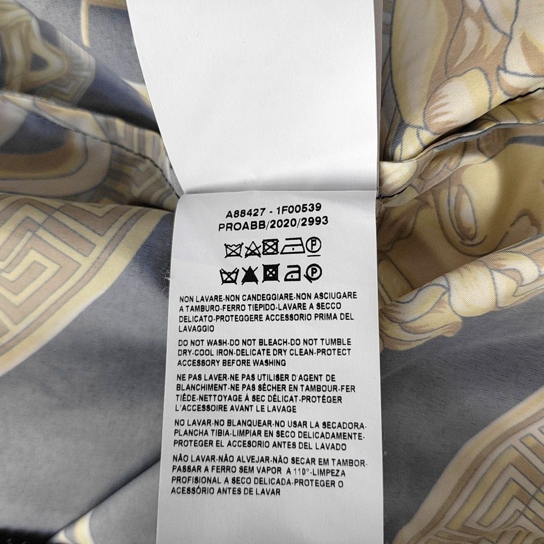 Versace Versace Medusa Head Print Light Jacket L Size US L / EU 52-54 / 3 - 5 Thumbnail