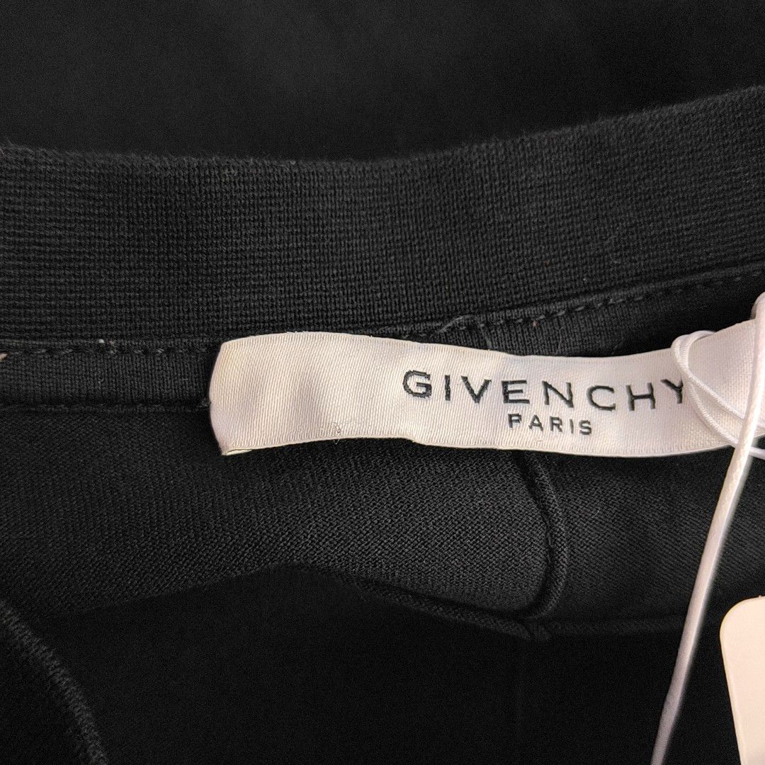 Givenchy Givenchy Graphic Print Cuban Fit T-Shirt S Size US S / EU 44-46 / 1 - 8 Thumbnail