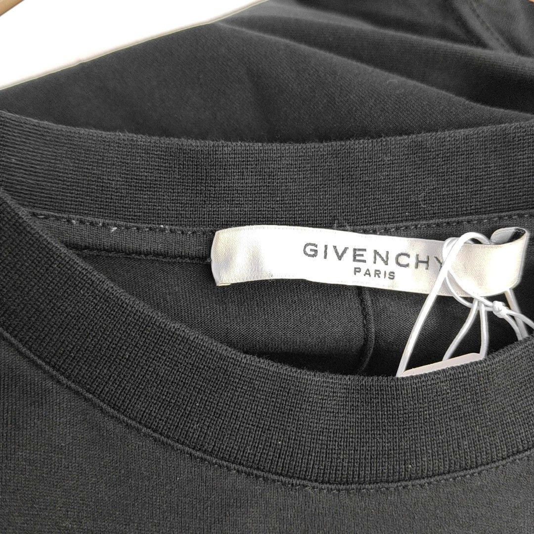 Givenchy Givenchy Graphic Print Cuban Fit T-Shirt S Size US S / EU 44-46 / 1 - 7 Thumbnail
