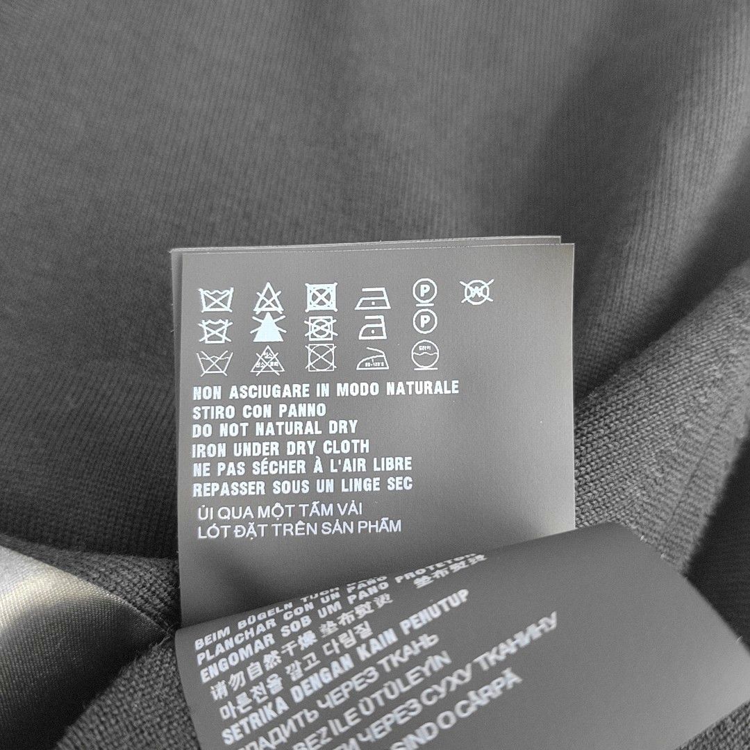 Prada Prada Wool Crewneck Sweater Black 46 Size US S / EU 44-46 / 1 - 5 Thumbnail