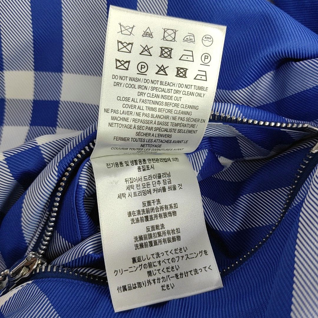 Burberry Burberry Check Hooded Jacket L Size US L / EU 52-54 / 3 - 5 Thumbnail