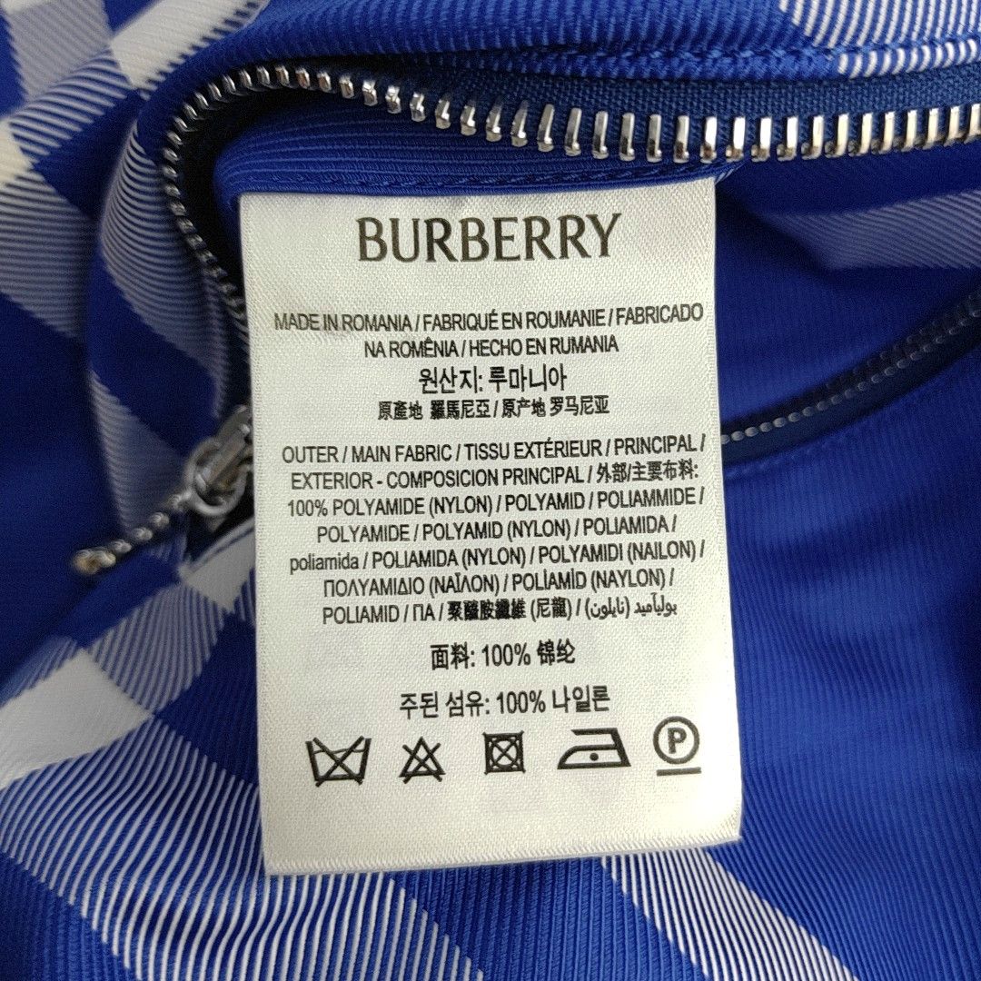 Burberry Burberry Check Hooded Jacket L Size US L / EU 52-54 / 3 - 4 Thumbnail