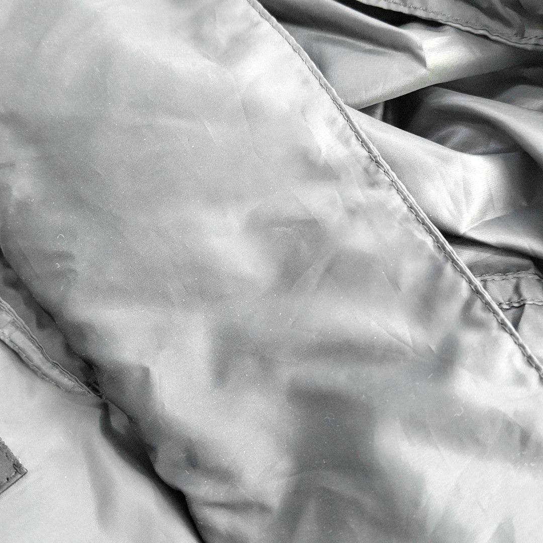 Balenciaga Balenciaga Hooded Back Logo Windbreaker Jacket Size 48 Size US M / EU 48-50 / 2 - 7 Thumbnail