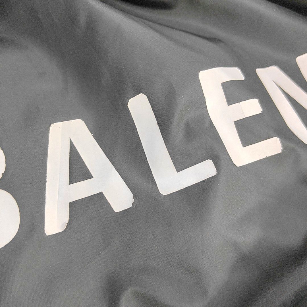 Balenciaga Balenciaga Hooded Back Logo Windbreaker Jacket Size 48 Size US M / EU 48-50 / 2 - 11 Thumbnail