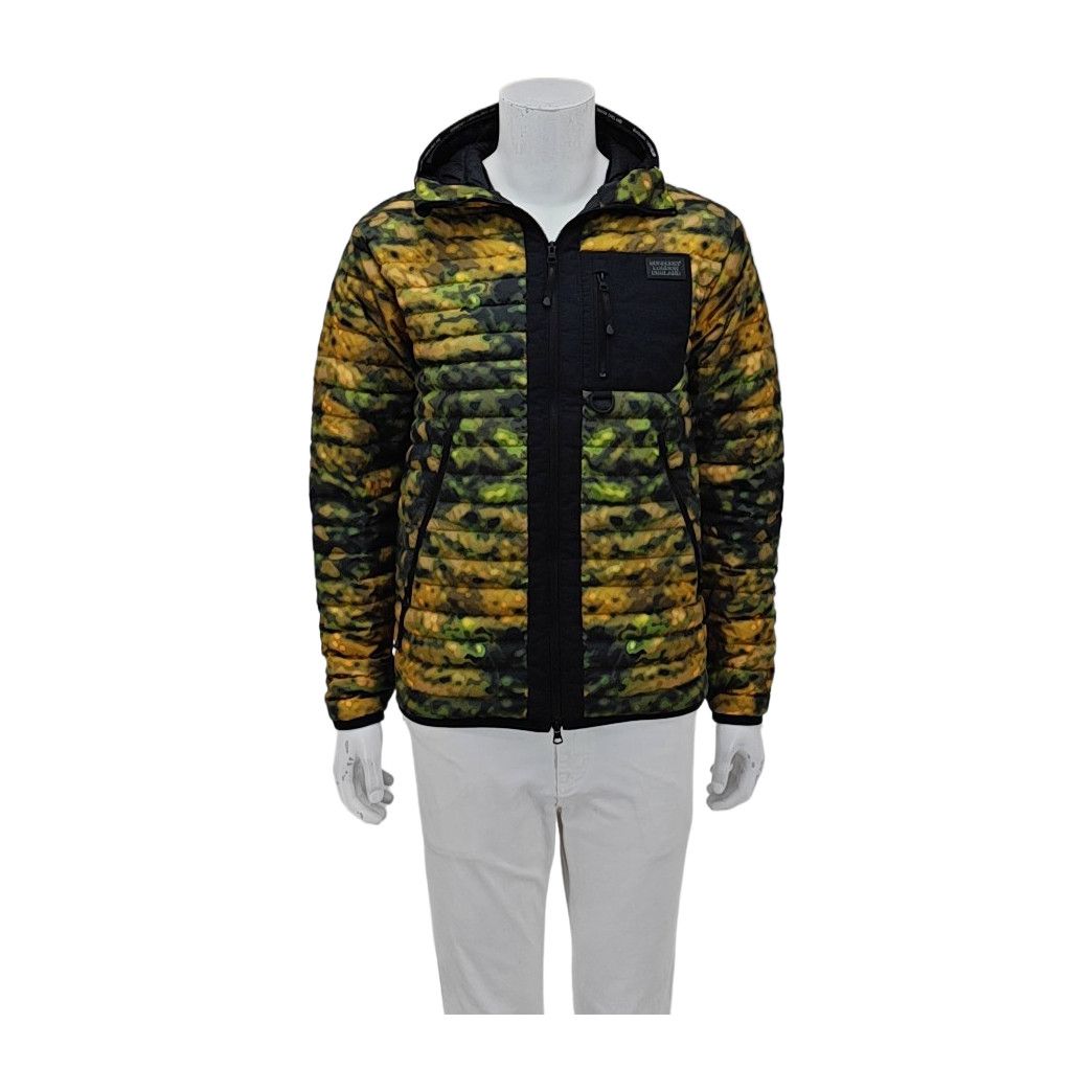 Burberry Burberry Camo Print Puffer Jacket Size S Size US S / EU 44-46 / 1 - 2 Thumbnail