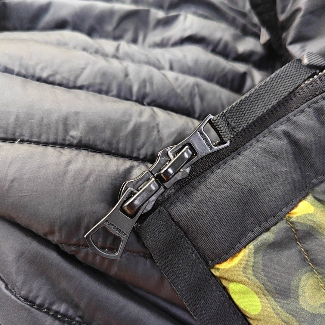 Burberry Burberry Camo Print Puffer Jacket Size S Size US S / EU 44-46 / 1 - 5 Thumbnail