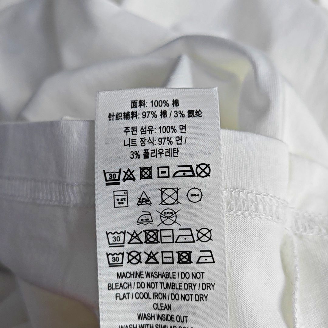 Burberry Burberry Logo Tape Cuffed T-Shirt Size S Size US S / EU 44-46 / 1 - 5 Thumbnail
