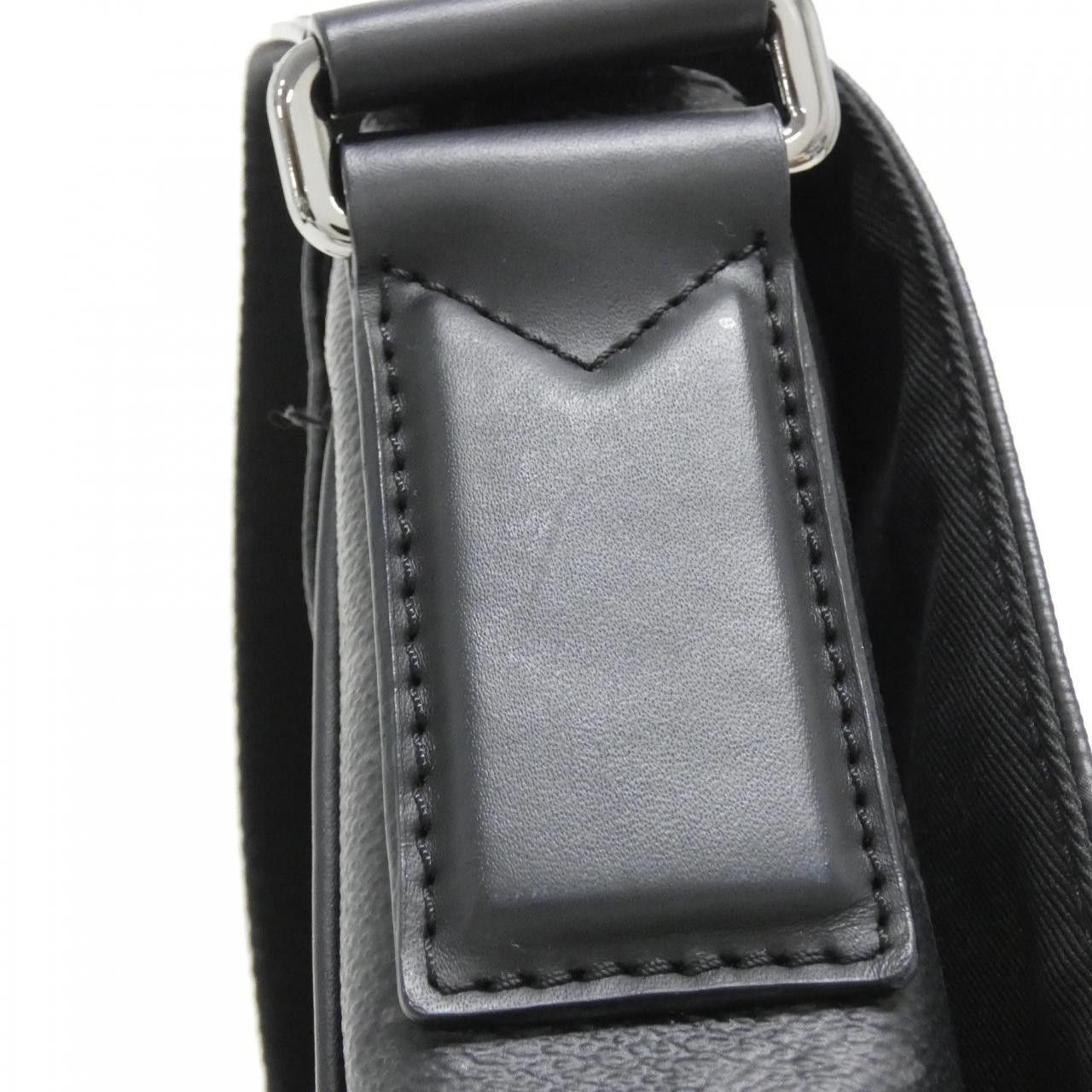 Louis Vuitton Louis Vuitton Louis Vuitton Monogram Eclipse Shoulder Bag Textile Shoulder Bag M44000 DUTY FREE for USA Size ONE SIZE - 7 Thumbnail