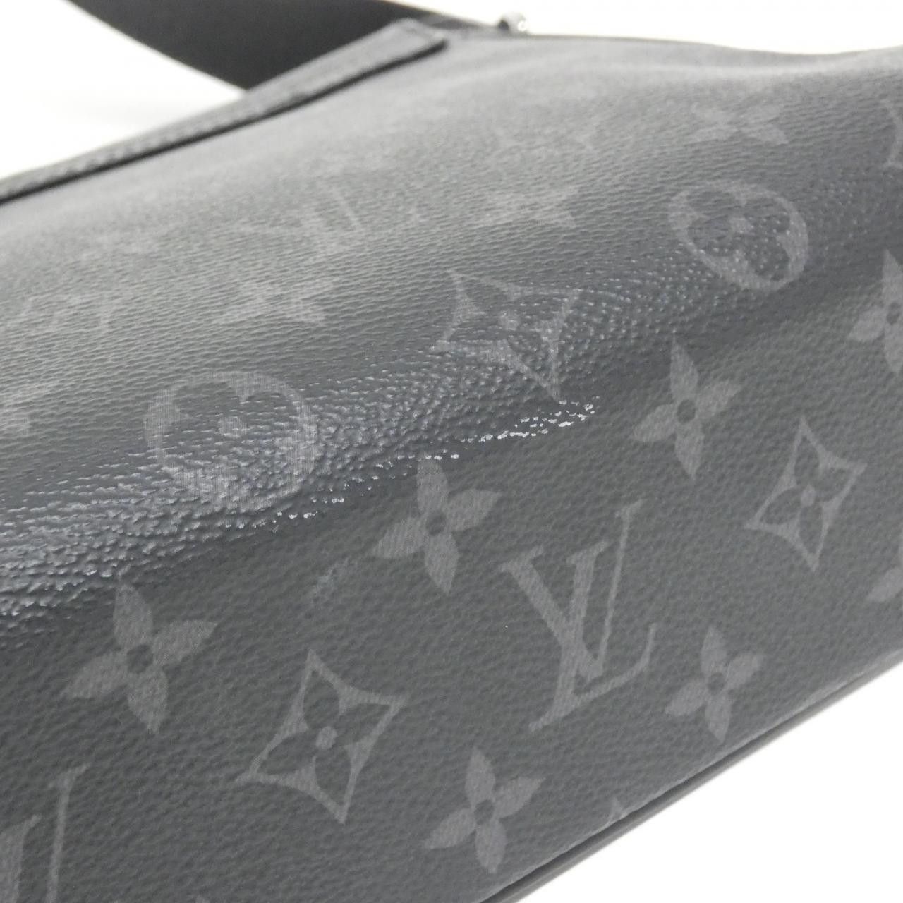 Louis Vuitton Louis Vuitton Louis Vuitton Monogram Eclipse Shoulder Bag Textile Shoulder Bag M44000 DUTY FREE for USA Size ONE SIZE - 3 Thumbnail