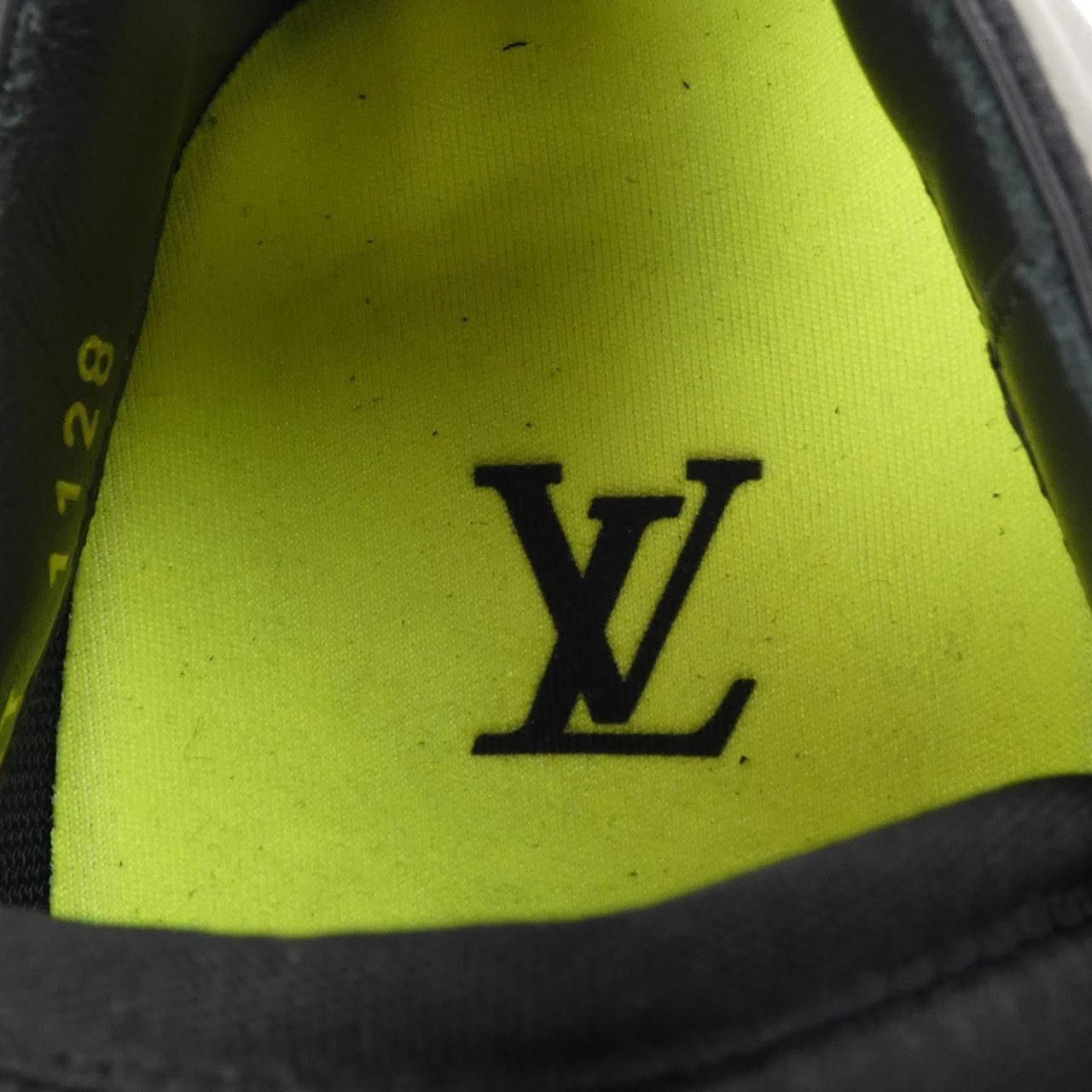 Louis Vuitton Louis Vuitton Louis Vuitton Leather Shoes Leather Shoes DUTY FREE for USA Size ONE SIZE - 6 Thumbnail