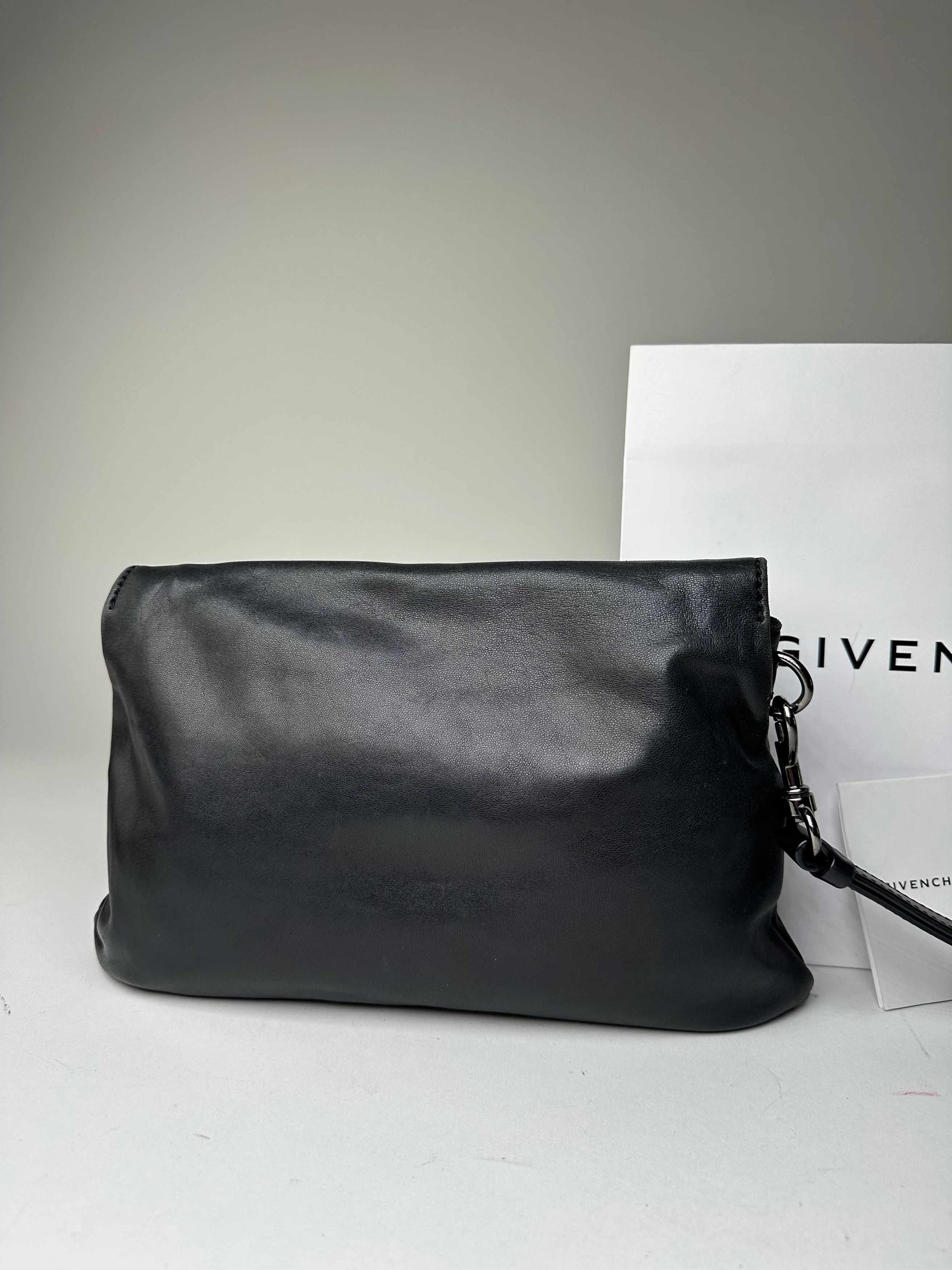 Givenchy Vintage Avantgarde Leather Clutch Black Size ONE SIZE - 11 Thumbnail