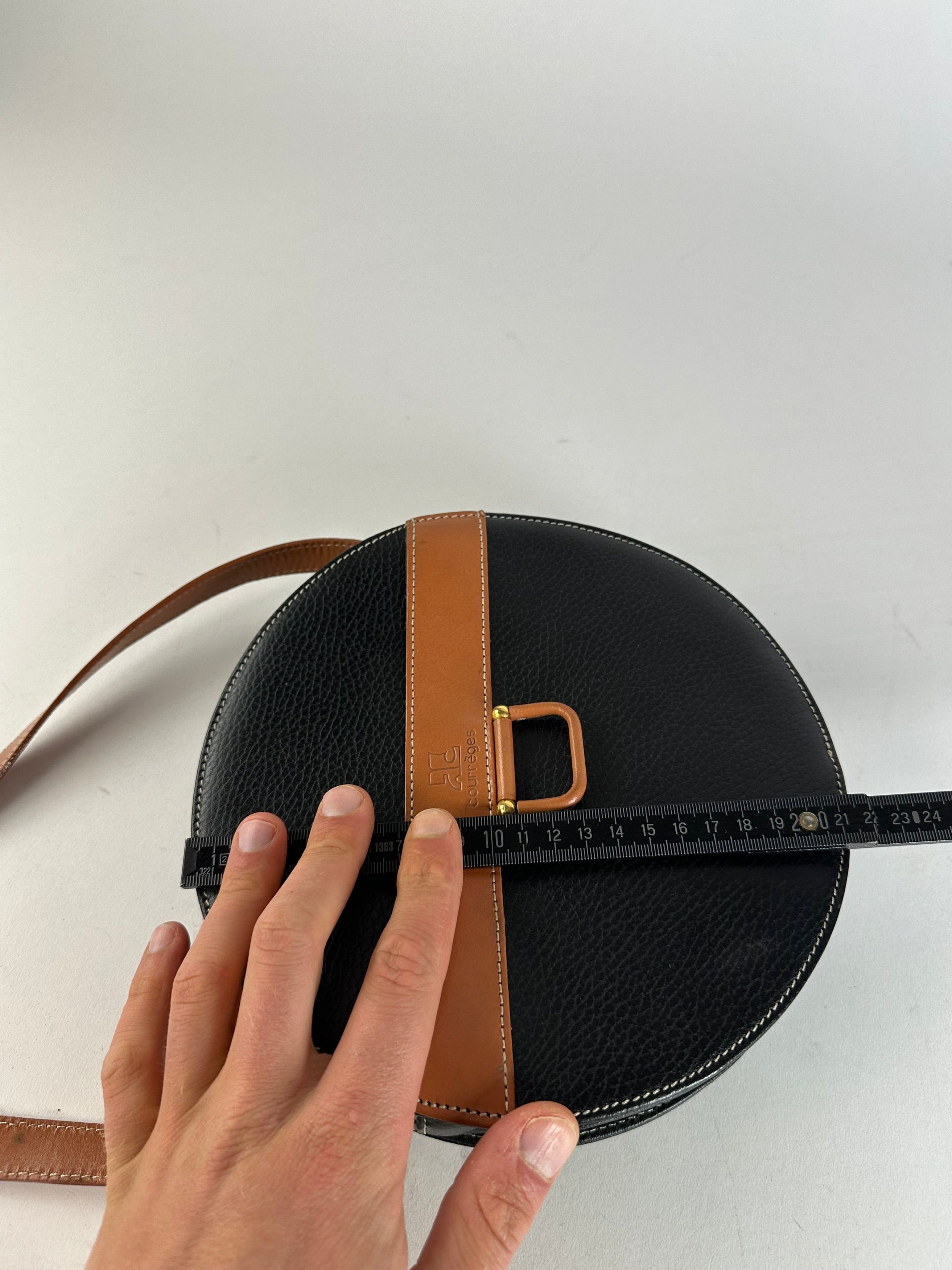 Courreges Vintage Courrèges Round Leather Crossbody Bag Black Brown Size ONE SIZE - 13 Thumbnail