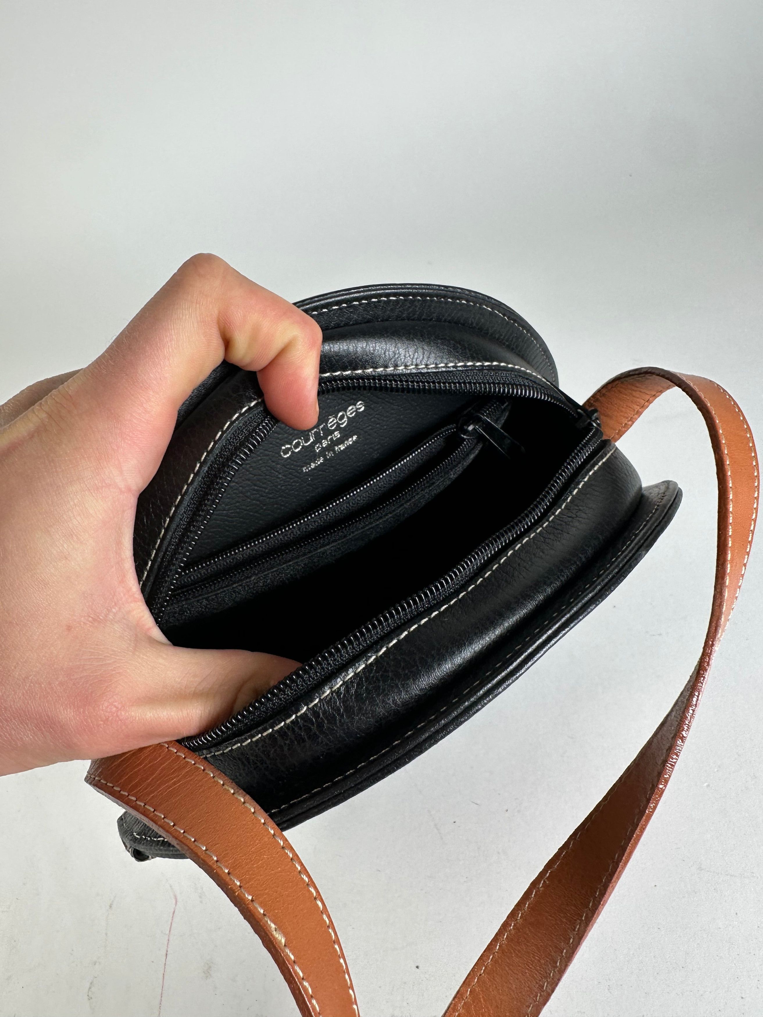 Courreges Vintage Courrèges Round Leather Crossbody Bag Black Brown Size ONE SIZE - 3 Thumbnail