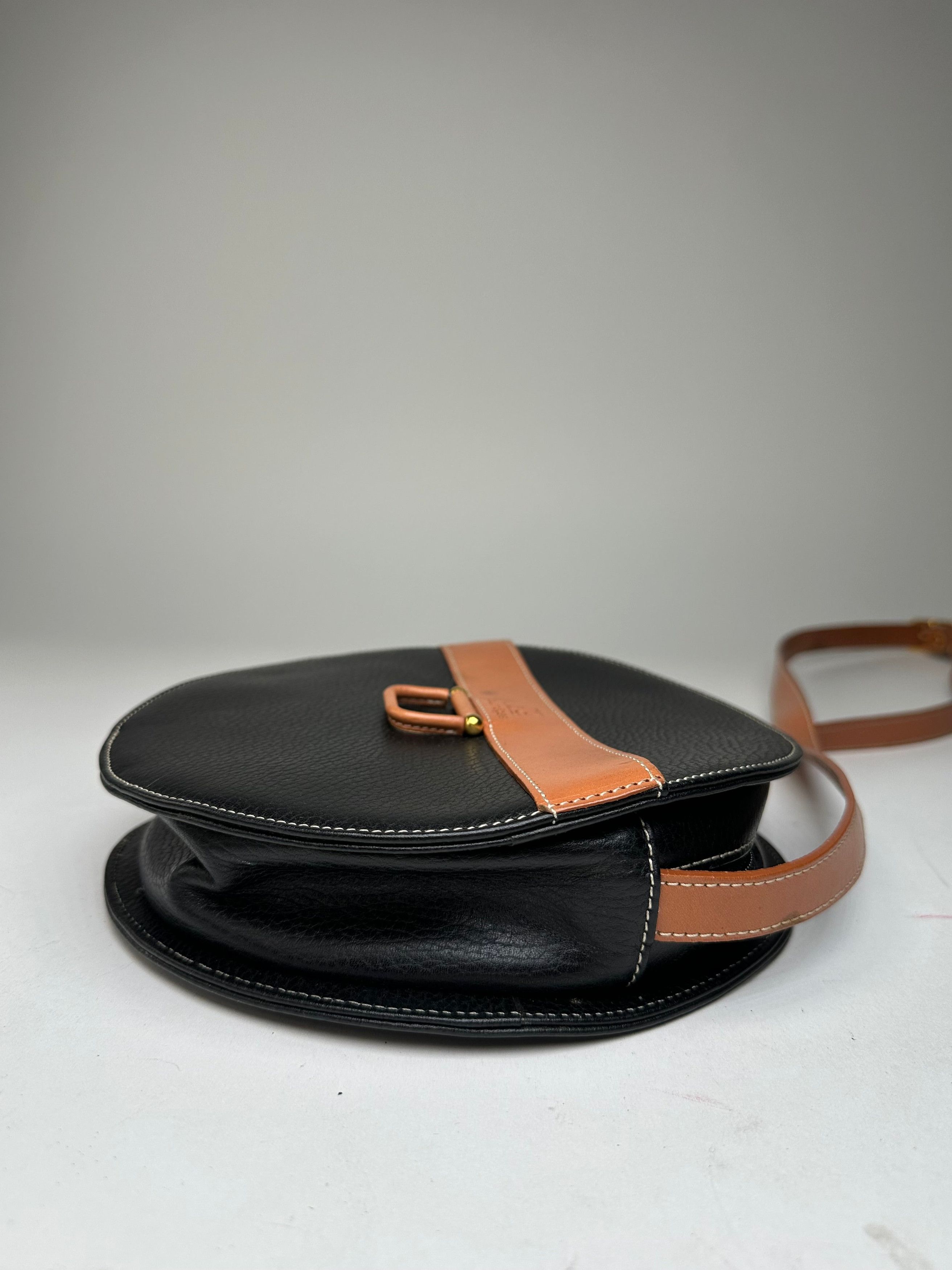 Courreges Vintage Courrèges Round Leather Crossbody Bag Black Brown Size ONE SIZE - 9 Thumbnail