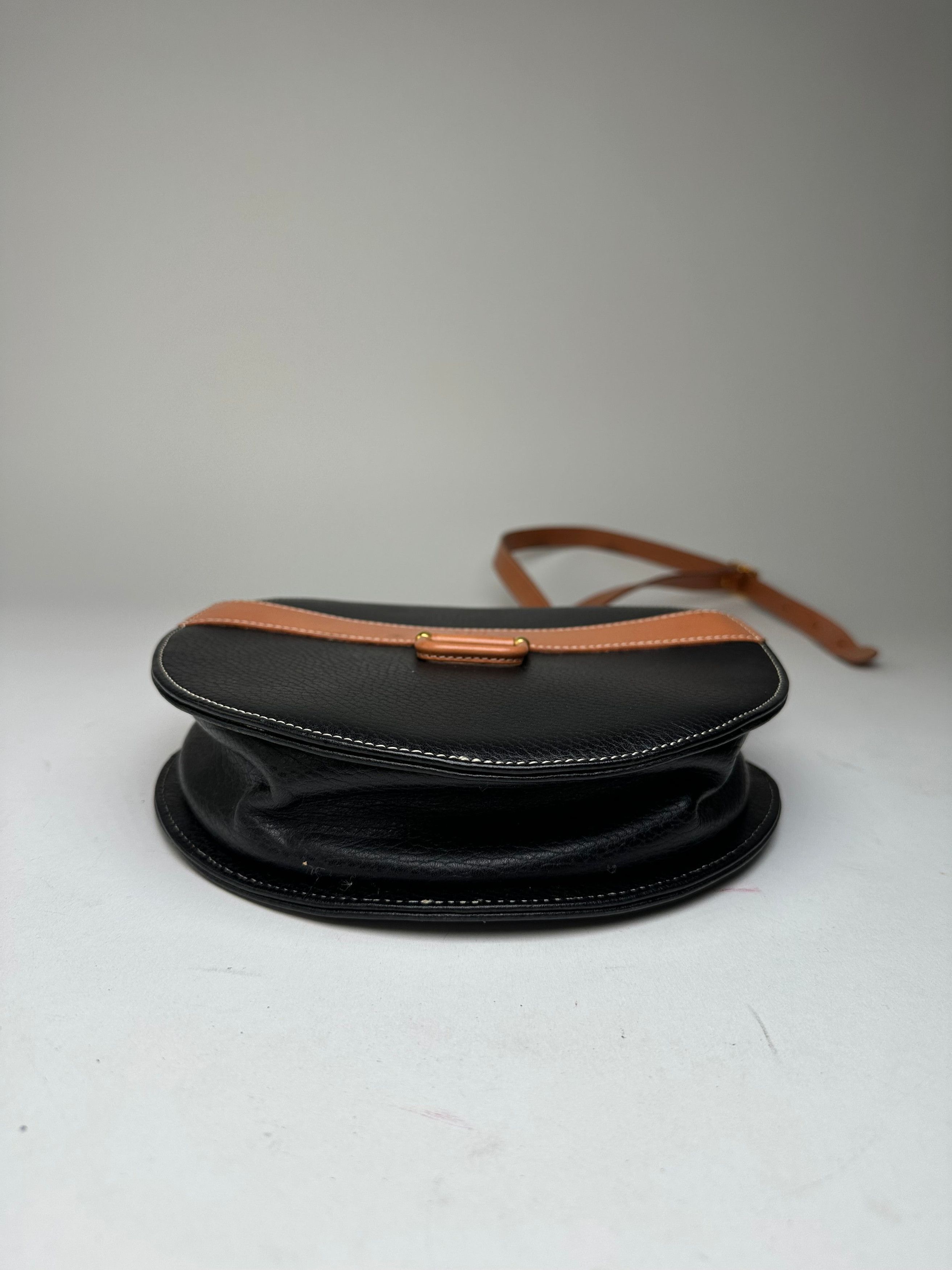 Courreges Vintage Courrèges Round Leather Crossbody Bag Black Brown Size ONE SIZE - 11 Thumbnail