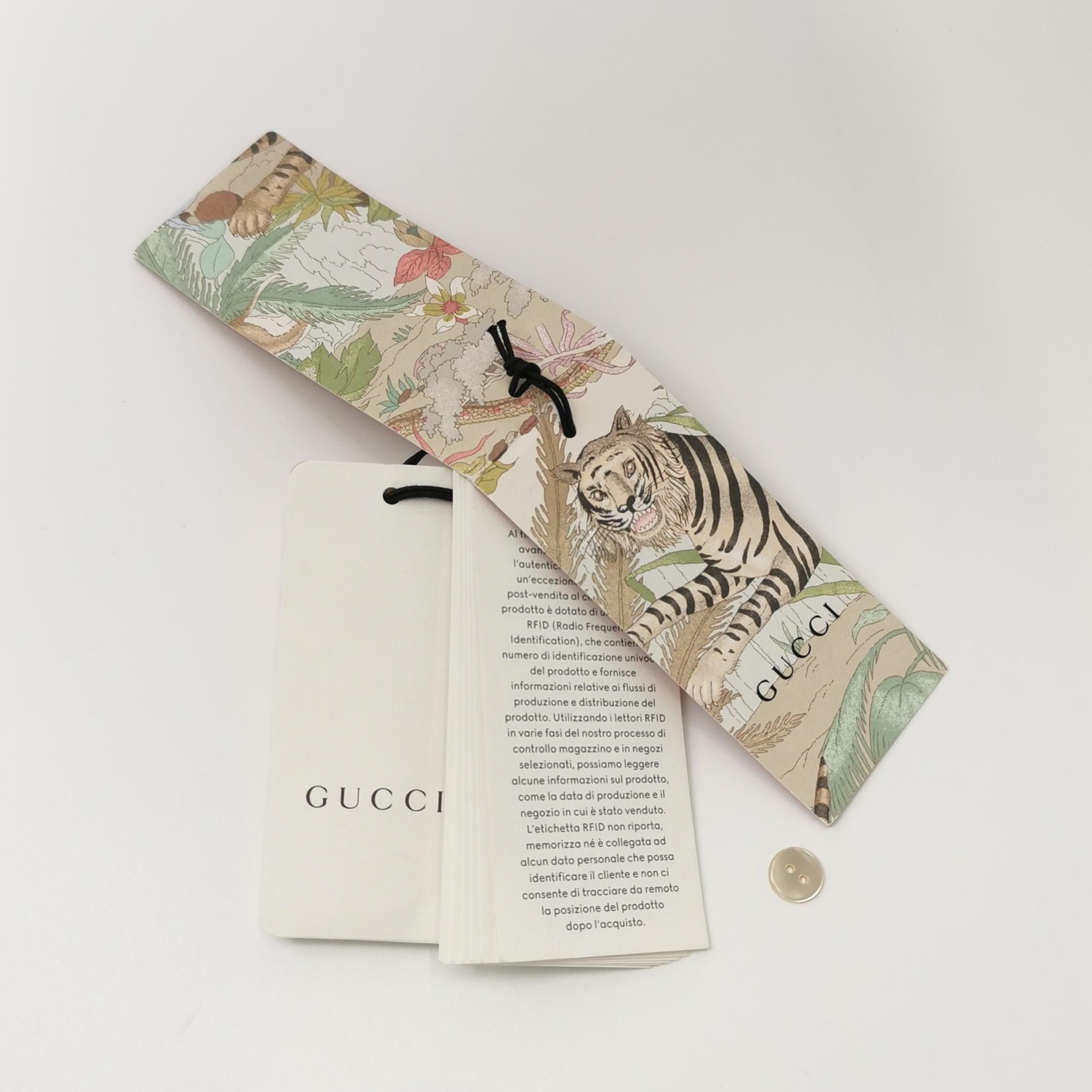 Gucci Gucci Floral Tiger Silk Shirt Size 46 Size US S / EU 44-46 / 1 - 6 Thumbnail