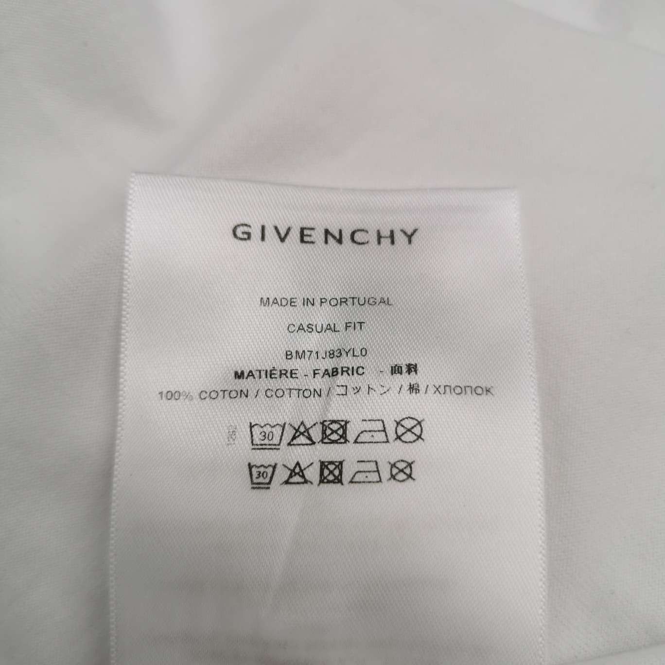 Givenchy Givenchy Paris Crest Logo T-Shirt L Size US L / EU 52-54 / 3 - 9 Thumbnail