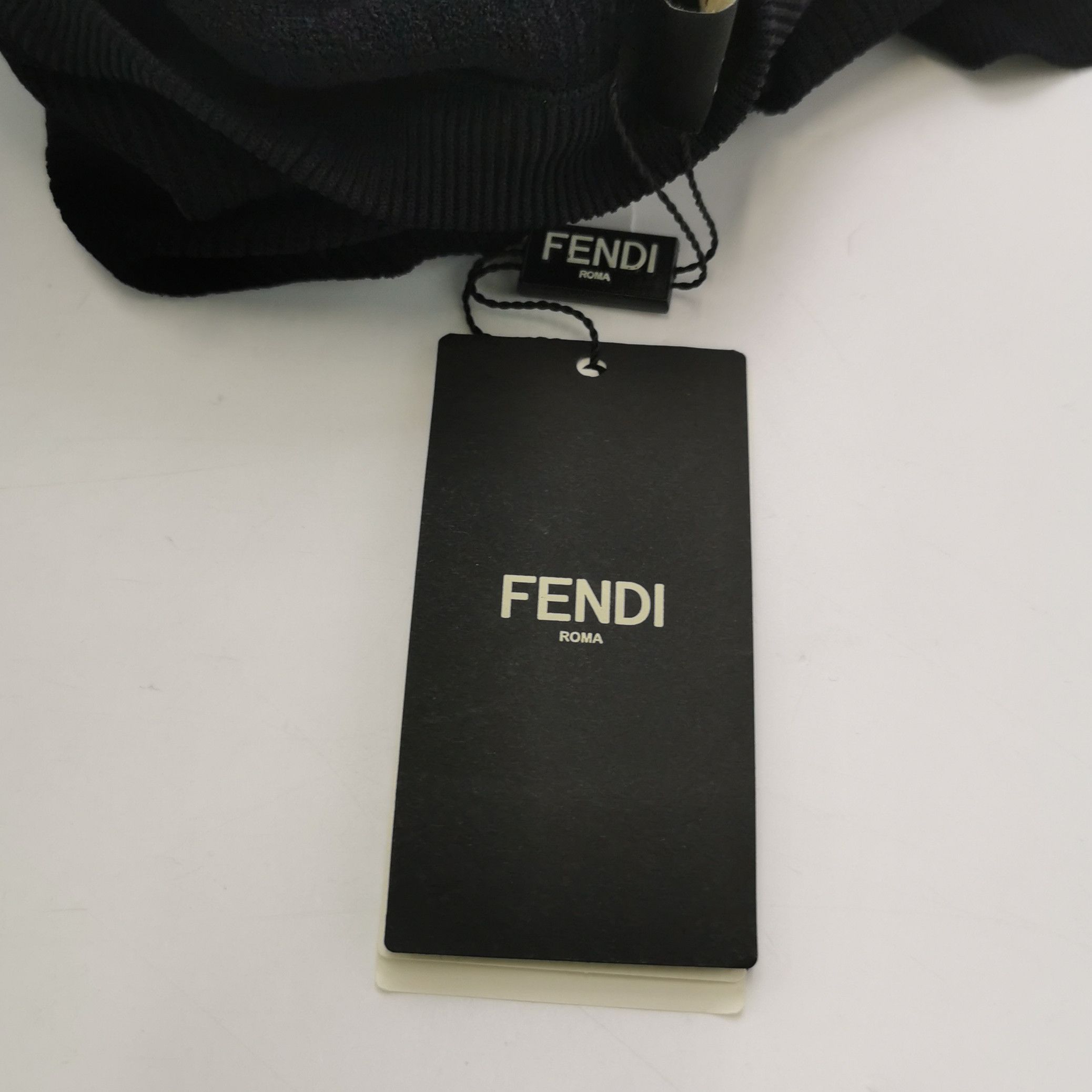 Fendi Fendi Ribbed Short Sleeve Knit Sweater Size 48 Size US M / EU 48-50 / 2 - 5 Thumbnail