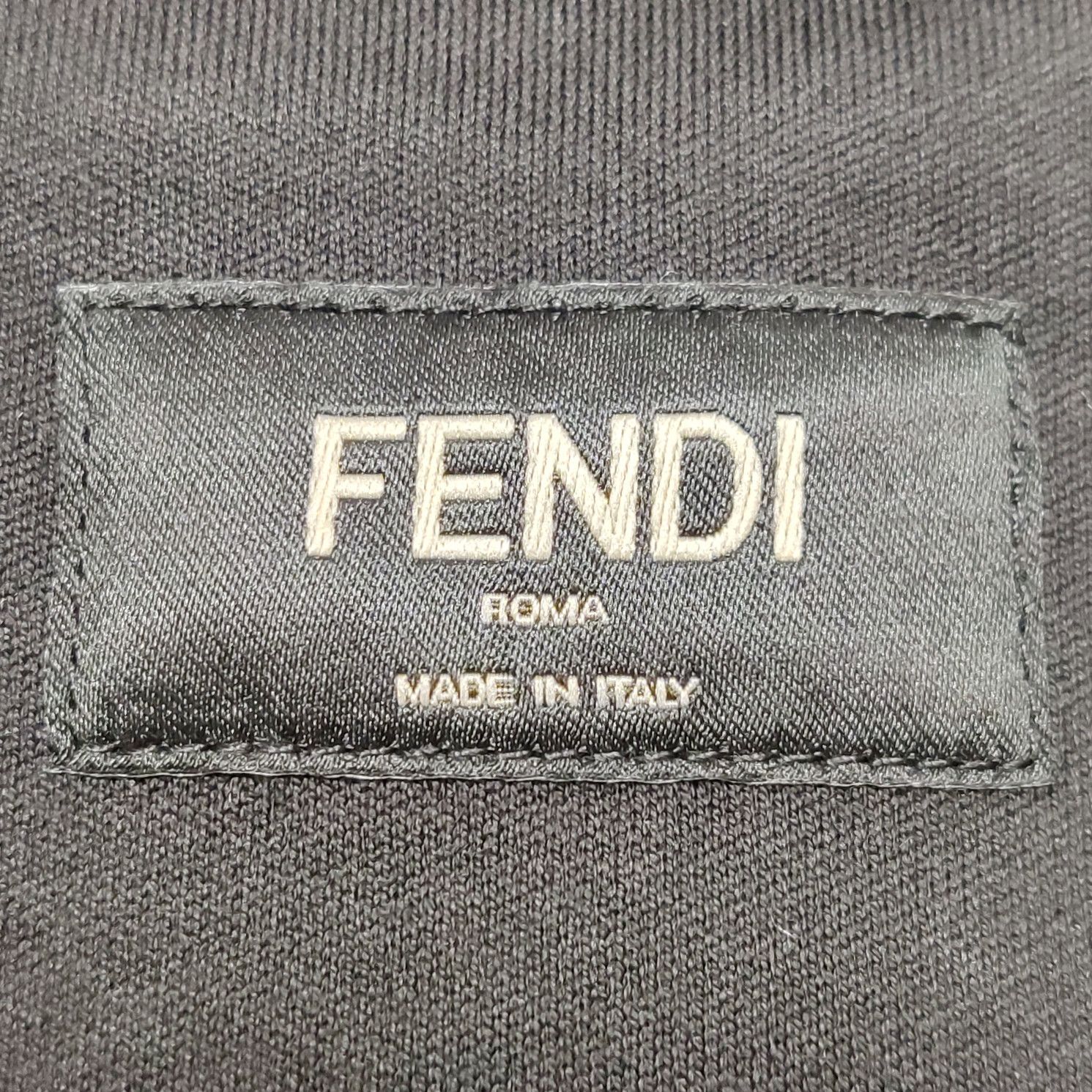 Fendi Fendi Stitched Script Logo T-Shirt L Size US L / EU 52-54 / 3 - 7 Thumbnail