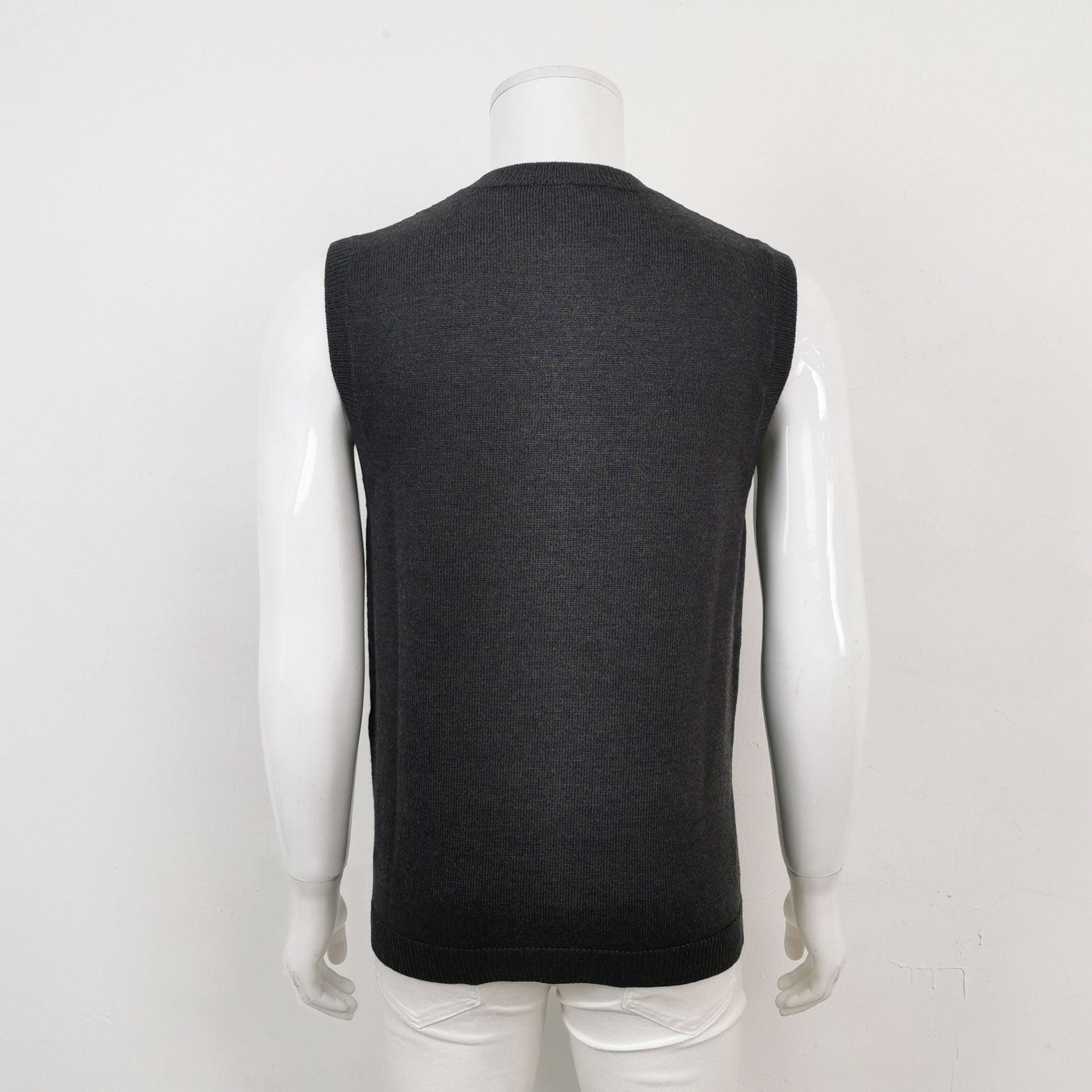 Fendi Fendi Wool Logo Knit Vest IT 50 Size US M / EU 48-50 / 2 - 3 Thumbnail