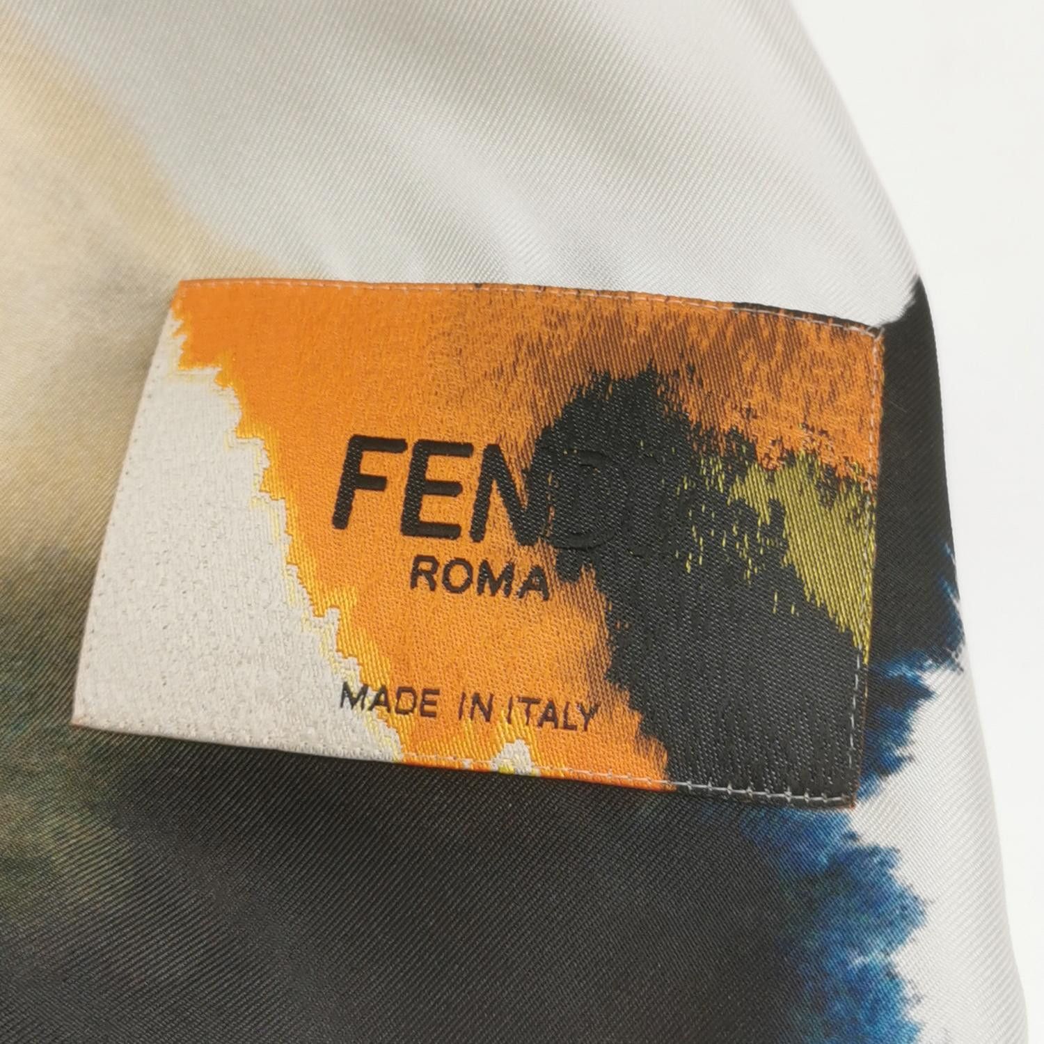 Fendi Fendi Abstract Print Silk T-Shirt Size M Size US M / EU 48-50 / 2 - 4 Thumbnail