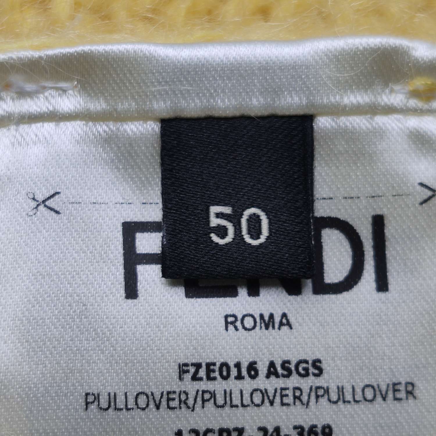 Fendi Fendi Sunny Mohair Blend Sweater 50 Size US M / EU 48-50 / 2 - 9 Thumbnail