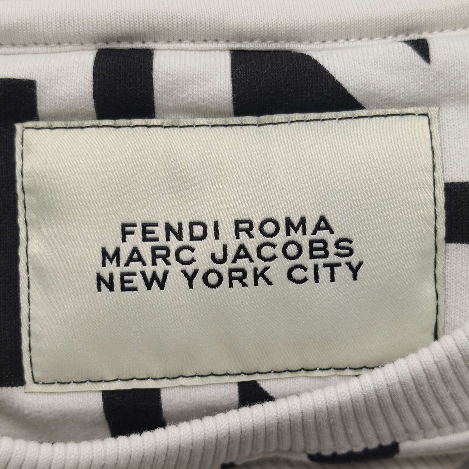 Fendi Fendi x Marc Jacobs All-Over Logo Sweatshirt US S Size US S / EU 44-46 / 1 - 6 Thumbnail