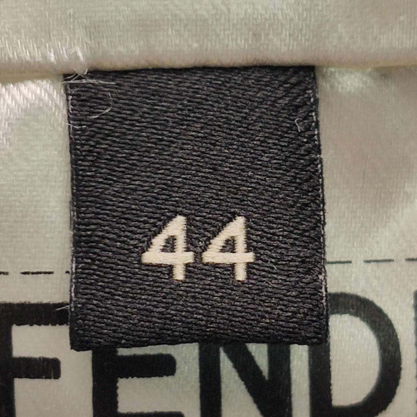 Fendi Fendi Patterned Wool Crewneck Sweater IT 44 Size US S / EU 44-46 / 1 - 8 Thumbnail