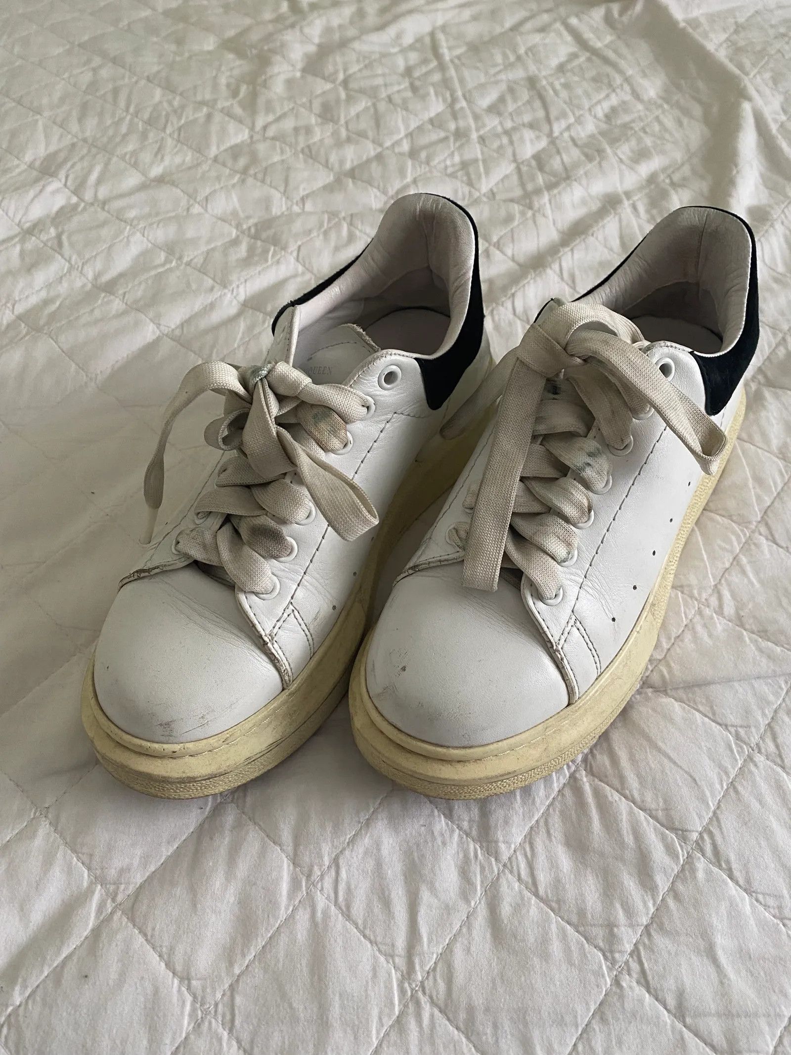 Alexander McQueen Alexander McQueen Sneakers Size US 7 / IT 37 - 3 Thumbnail
