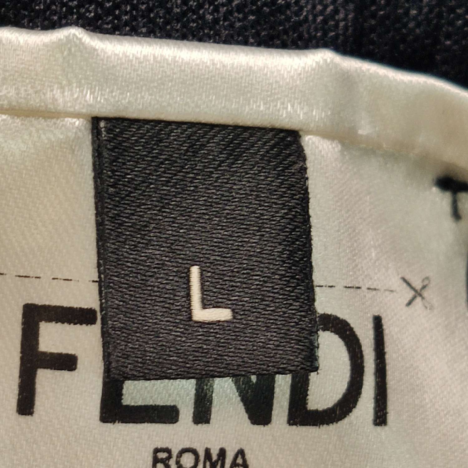 Fendi Fendi FF Monogram Side Stripe Shorts Size L Size US 34 / EU 50 - 7 Thumbnail