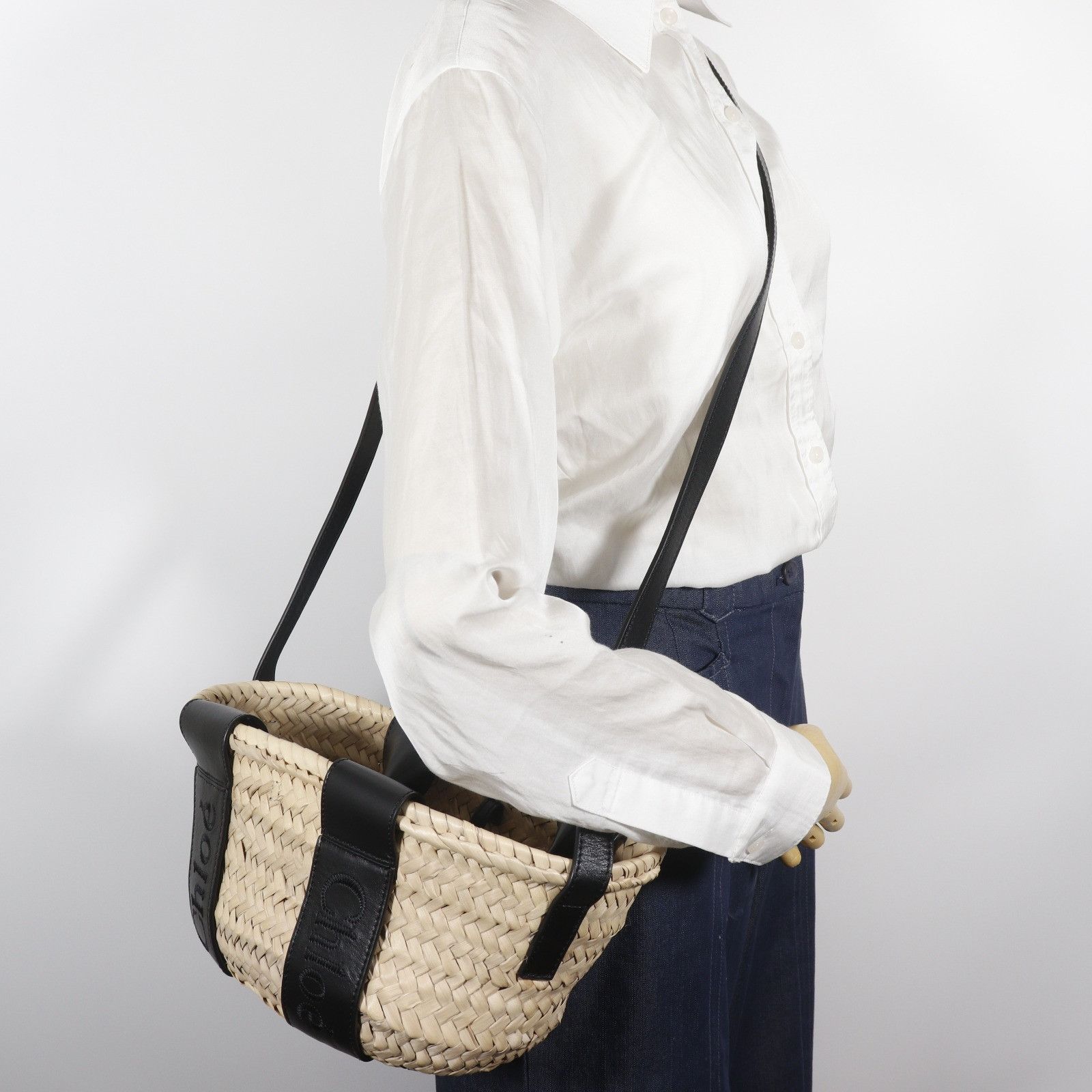 Chloe Chloe Chloe Sense Small Basket Raffia Small Handbag Plant-based Handbag CHC23SS304J66001 DUTY FREE for USA Size ONE SIZE - 13 Thumbnail
