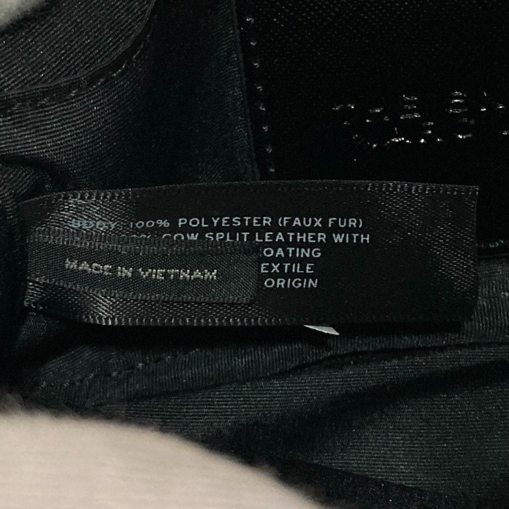 Marc Jacobs Marc Jacobs Marc Jacobs THE PLUSH SNAPSHOT 2way shoulder bag Others Shoulder Bag DUTY FREE for USA Size ONE SIZE - 12 Thumbnail
