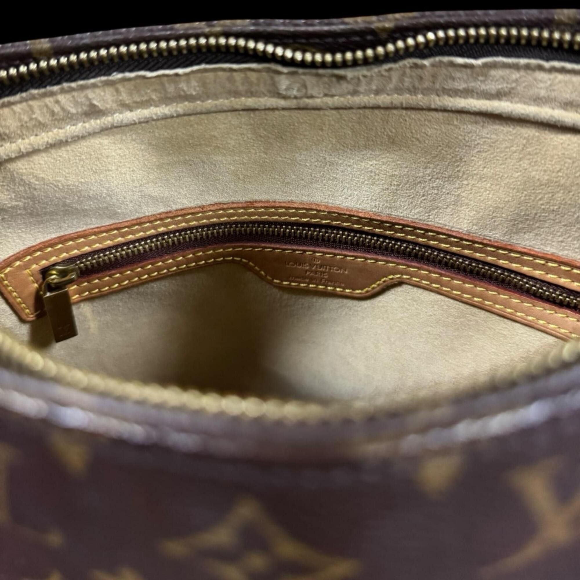 Louis Vuitton Louis Vuitton Looping GM Monogram Shoulder Bag, Canvas M51145 Brown, Women's LOUIS VUITTON Size ONE SIZE - 10 Thumbnail