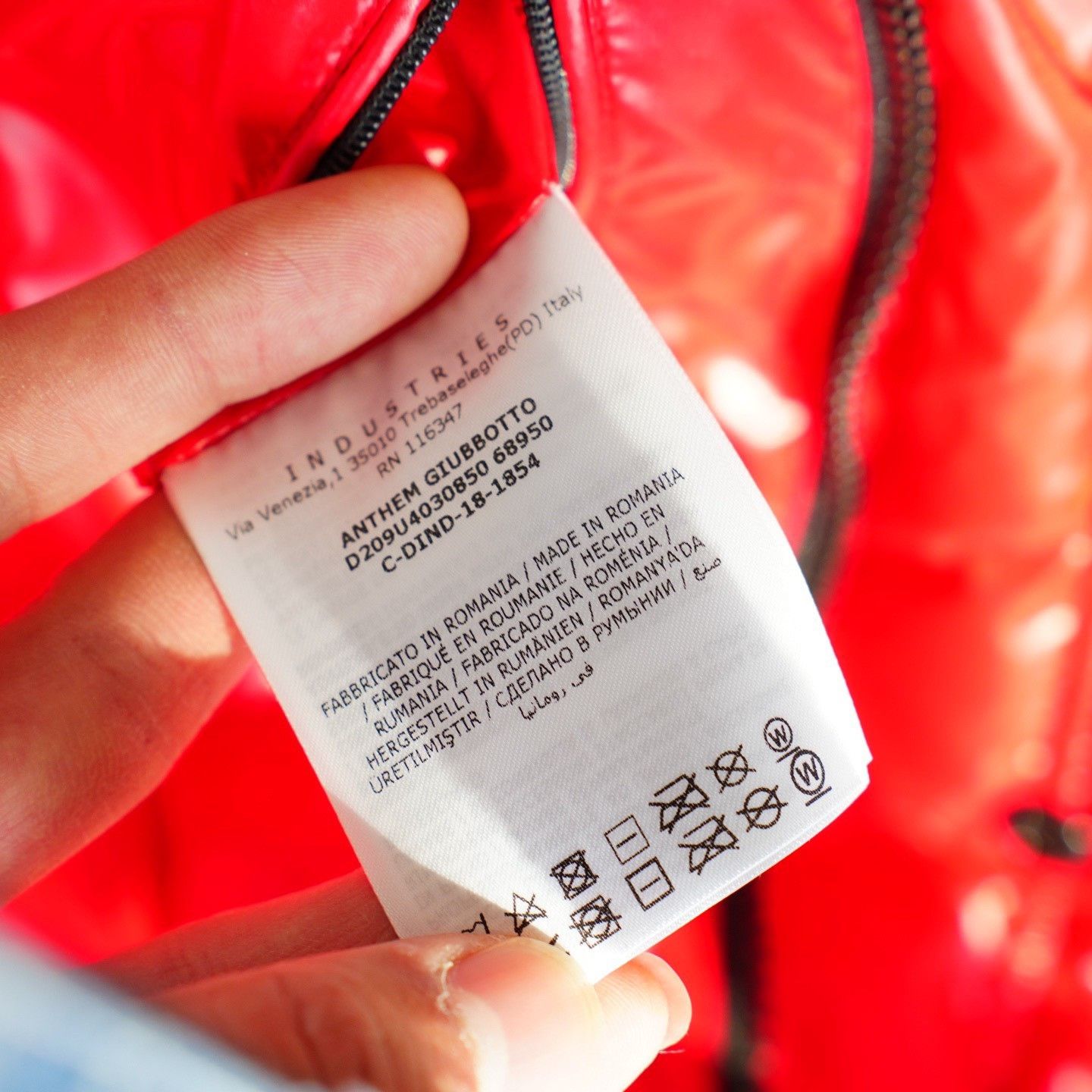 Moncler Moncler Collab Down Red Heavy Coat m Men Size US M / EU 48-50 / 2 - 3 Thumbnail
