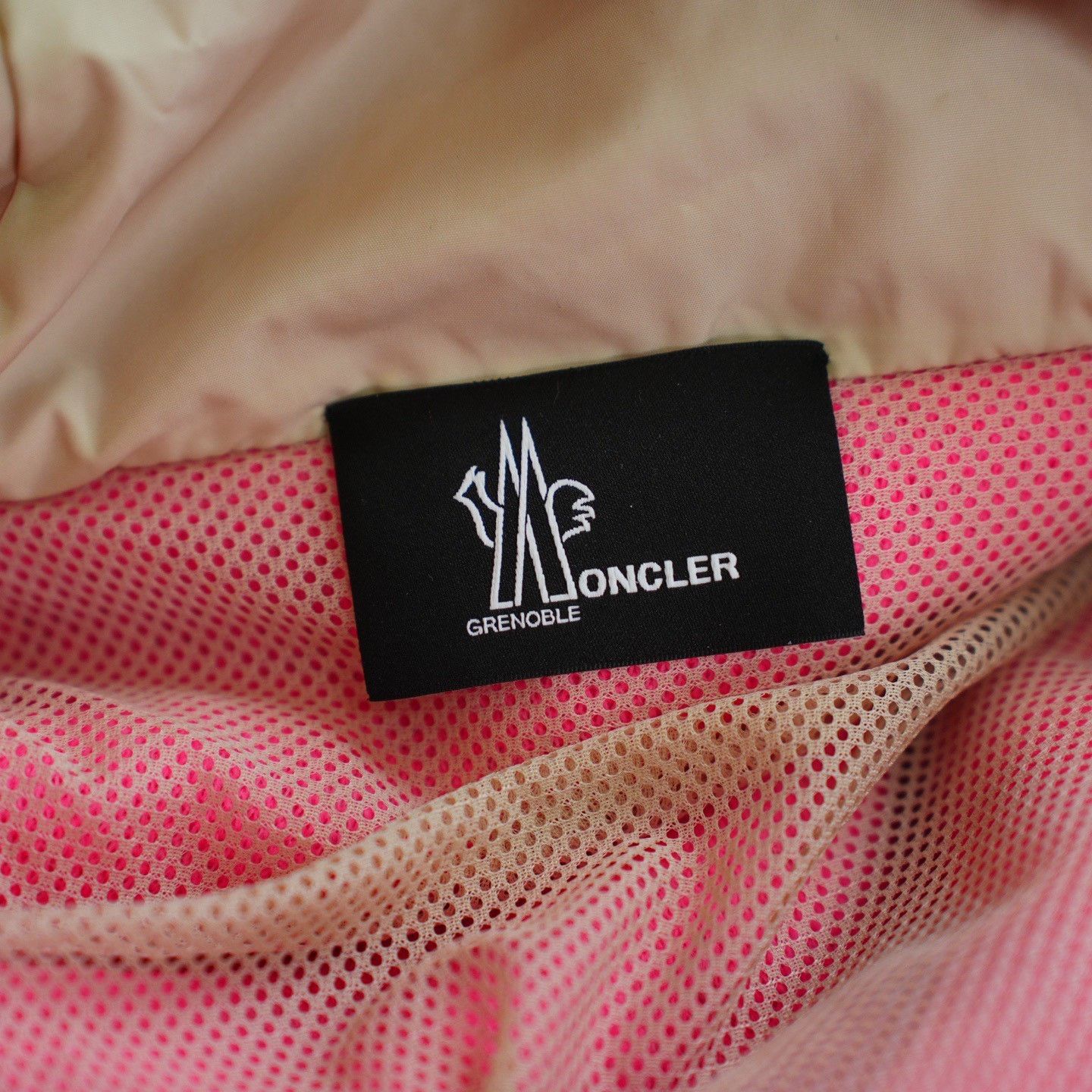 Moncler Moncler Pink Light Jacket m Men Size US M / EU 48-50 / 2 - 5 Thumbnail