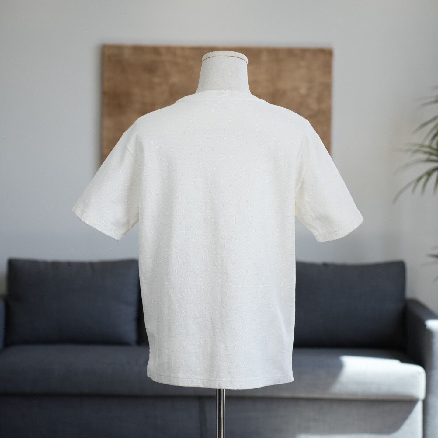 Louis Vuitton Louis Vuitton White T-Shirt l Men Size US L / EU 52-54 / 3 - 2 Thumbnail