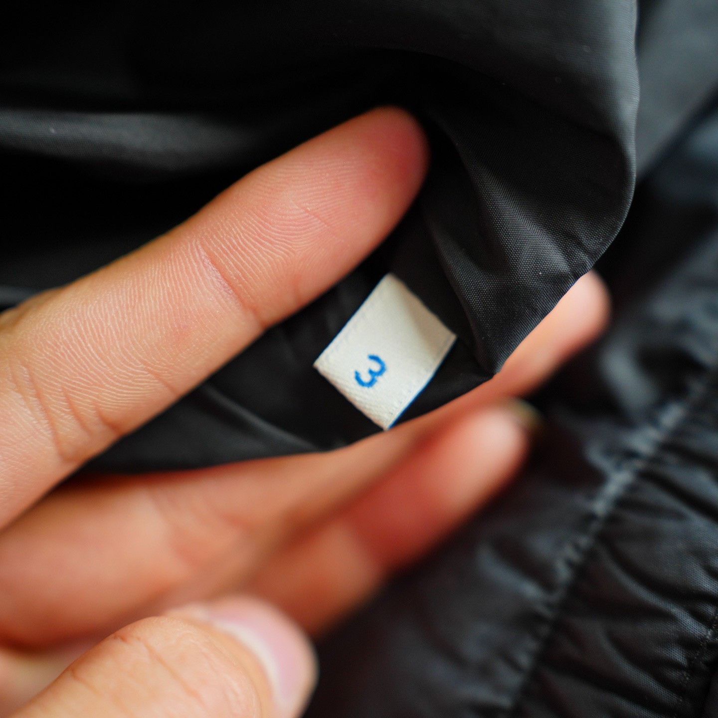 Moncler Moncler Down Black Down Jacket M Women Size M / US 6-8 / IT 42-44 - 4 Thumbnail