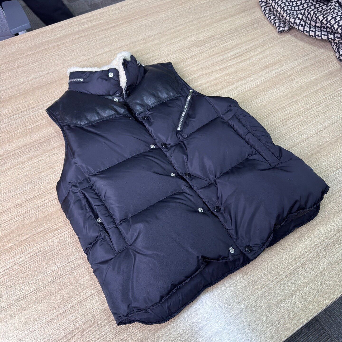 Moncler Moncler Down Black Tank Top l Men Size US L / EU 52-54 / 3 - 6 Thumbnail
