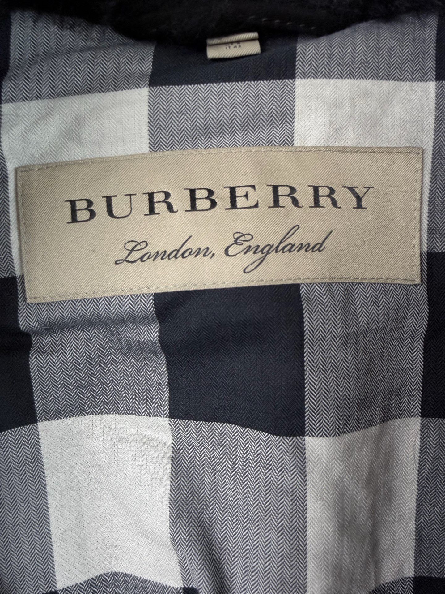 Burberry Burberry Leather Black Vest us_10 Women Size L / US 10 / IT 46 - 4 Thumbnail