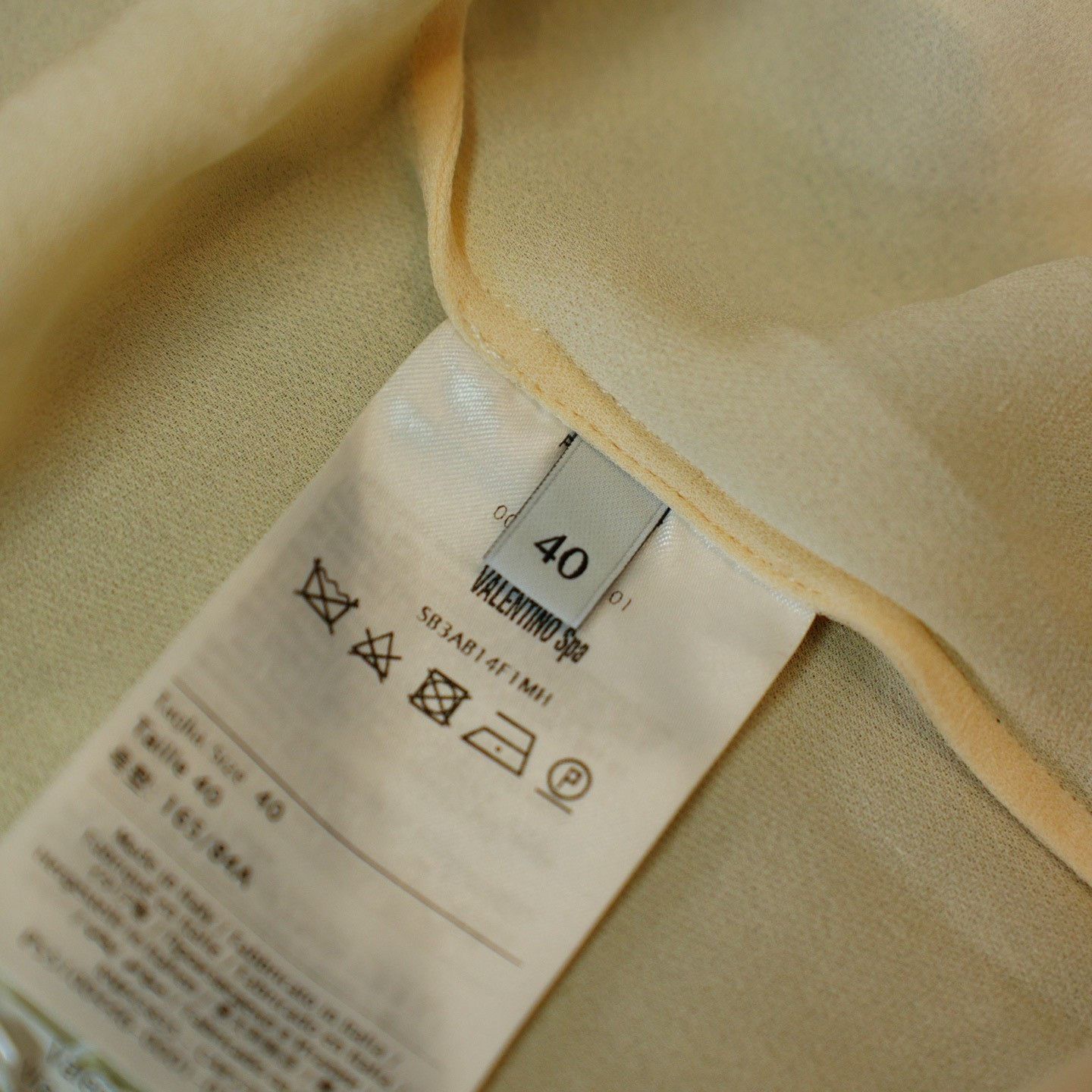 Valentino Valentino Silk Button Up it_40 Women Size S / US 4 / IT 40 - 3 Thumbnail