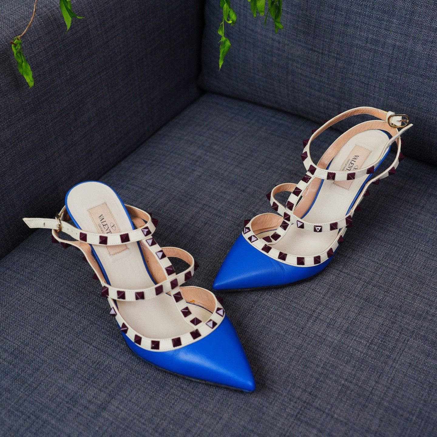 Valentino Valentino Lowtop Sneakers us_8 Women Size US 8 / IT 38 - 3 Thumbnail
