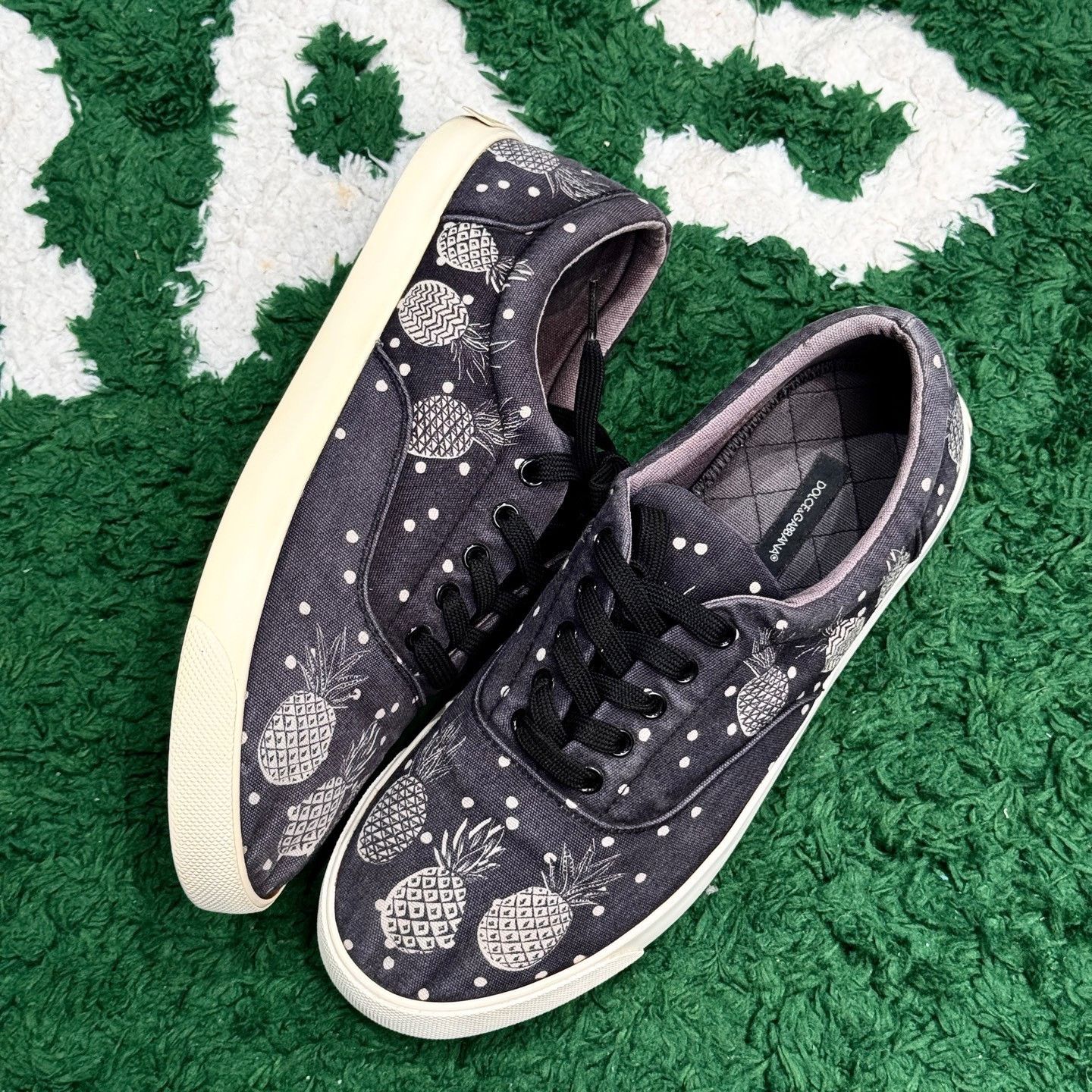 Dolce & Gabbana Dolce & Gabbana Canvas Graphic Lowtop Sneakers 9 Men Size US 9 / EU 42 - 2 Thumbnail