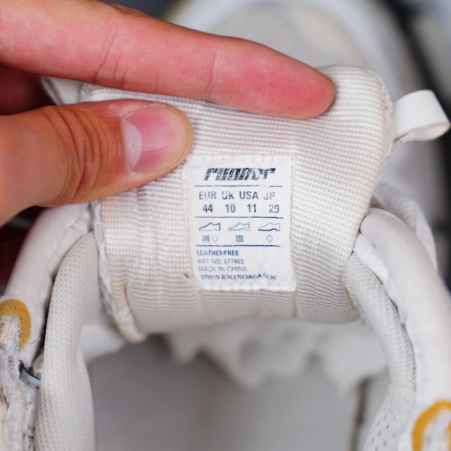 Balenciaga Balenciaga Running White Lowtop Sneakers 11 Men Size US 11 / EU 44 - 6 Thumbnail