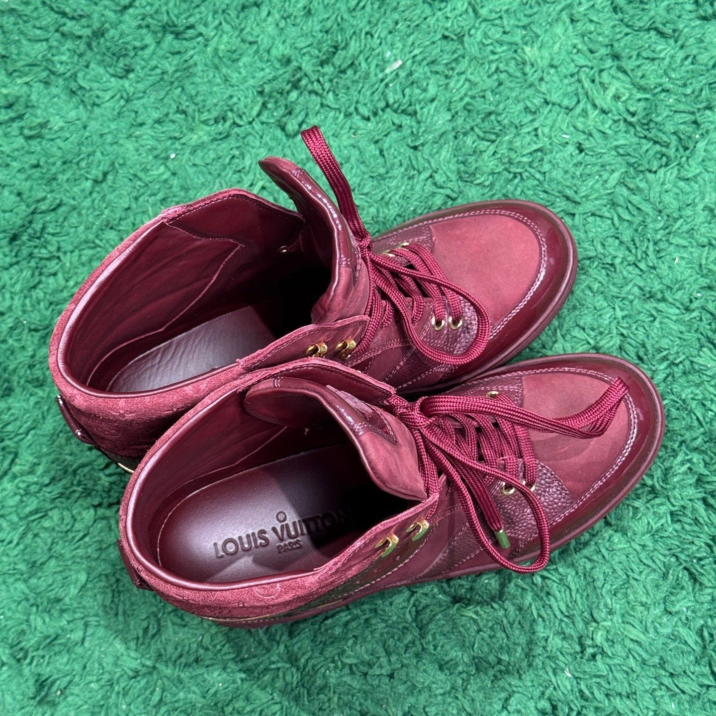 Louis Vuitton Louis Vuitton Suede Red Hitop Sneakers us_7 Women Size US 7 / IT 37 - 6 Thumbnail