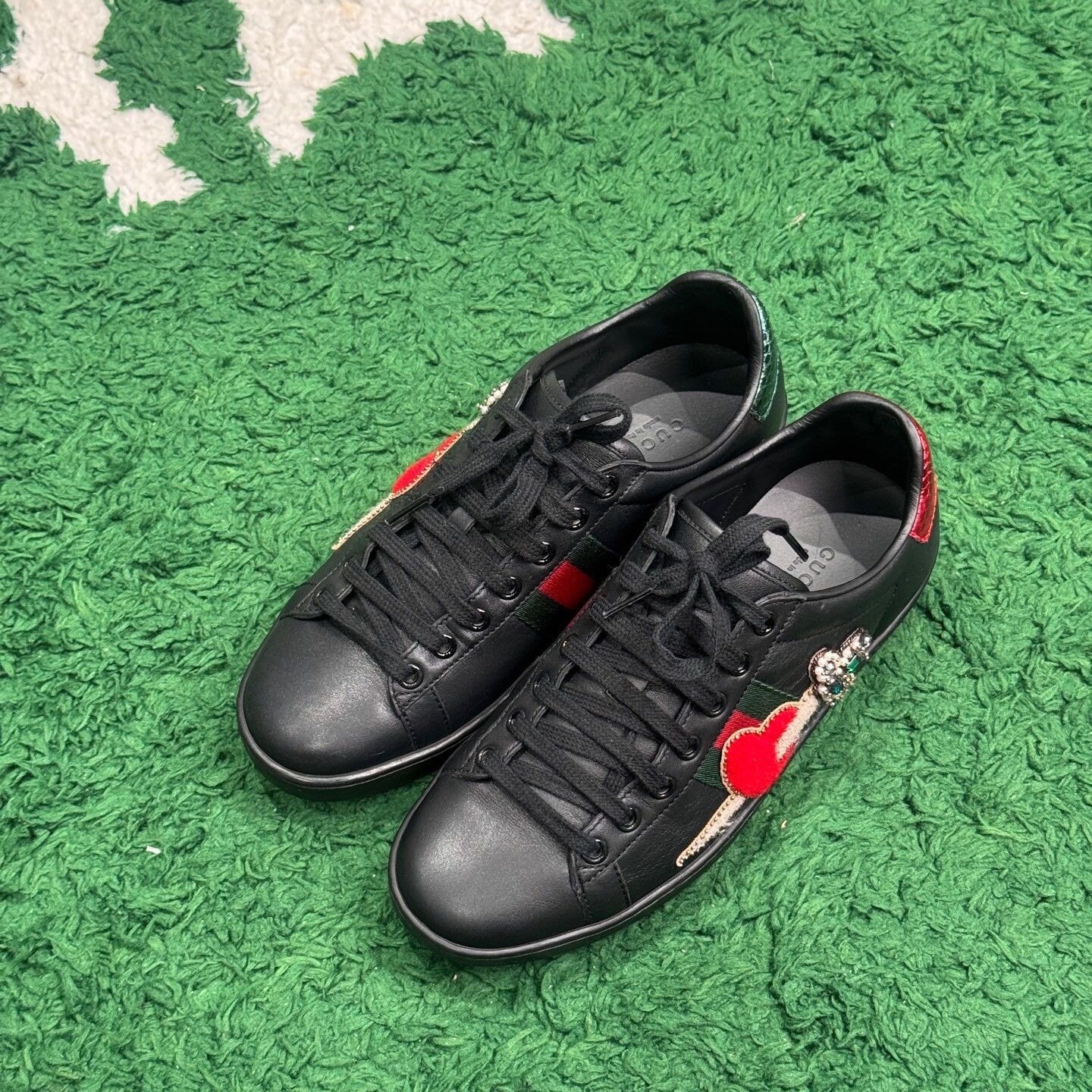 Gucci Gucci Embroidered Black Lowtop Sneakers us_7 Women Size US 7 / IT 37 - 6 Thumbnail