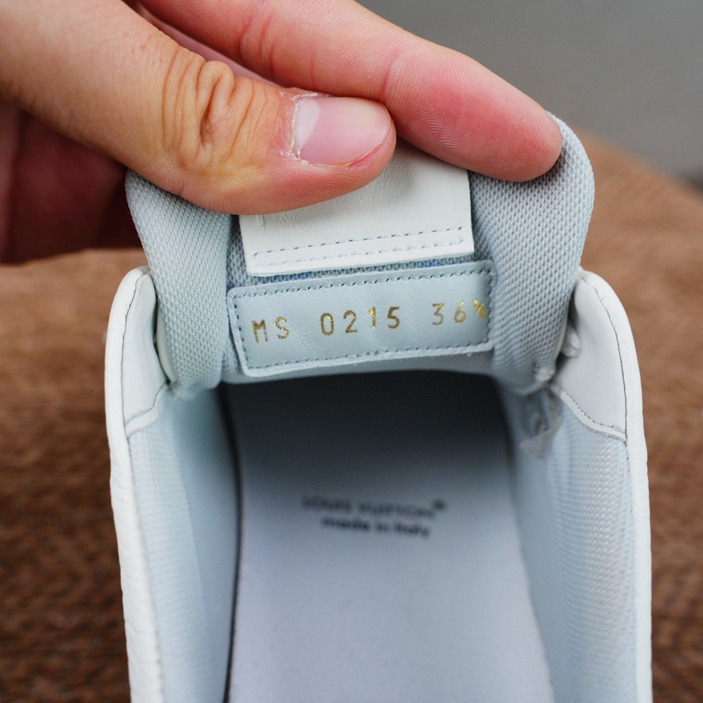 Louis Vuitton Louis Vuitton Training White Lowtop Sneakers us_6-5 Women Size US 6.5 / IT 36.5 - 8 Thumbnail