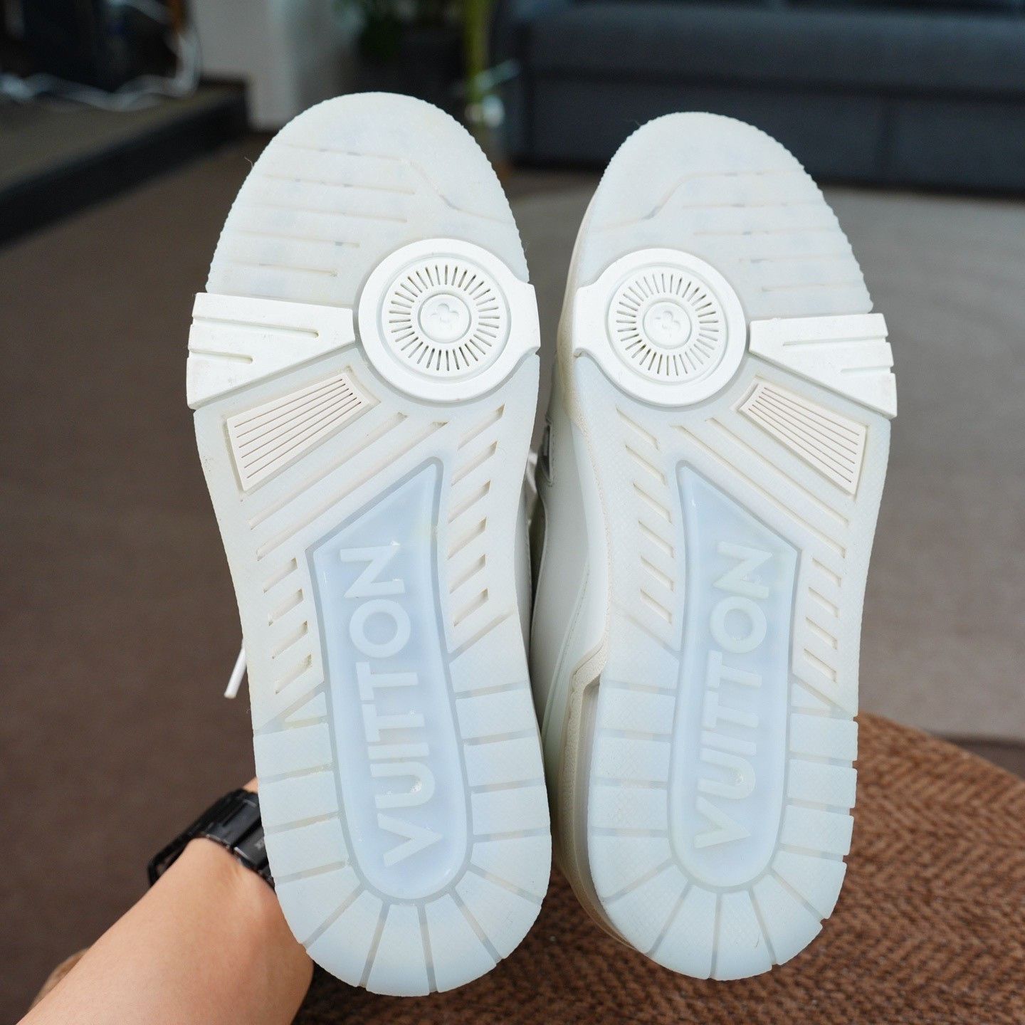 Louis Vuitton Louis Vuitton Training White Lowtop Sneakers us_6-5 Women Size US 6.5 / IT 36.5 - 9 Thumbnail