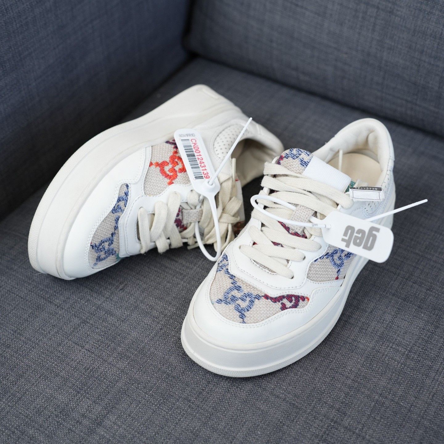 Gucci Gucci Embroidered White Lowtop Sneakers us_6-5 Women Size US 6.5 / IT 36.5 - 2 Thumbnail